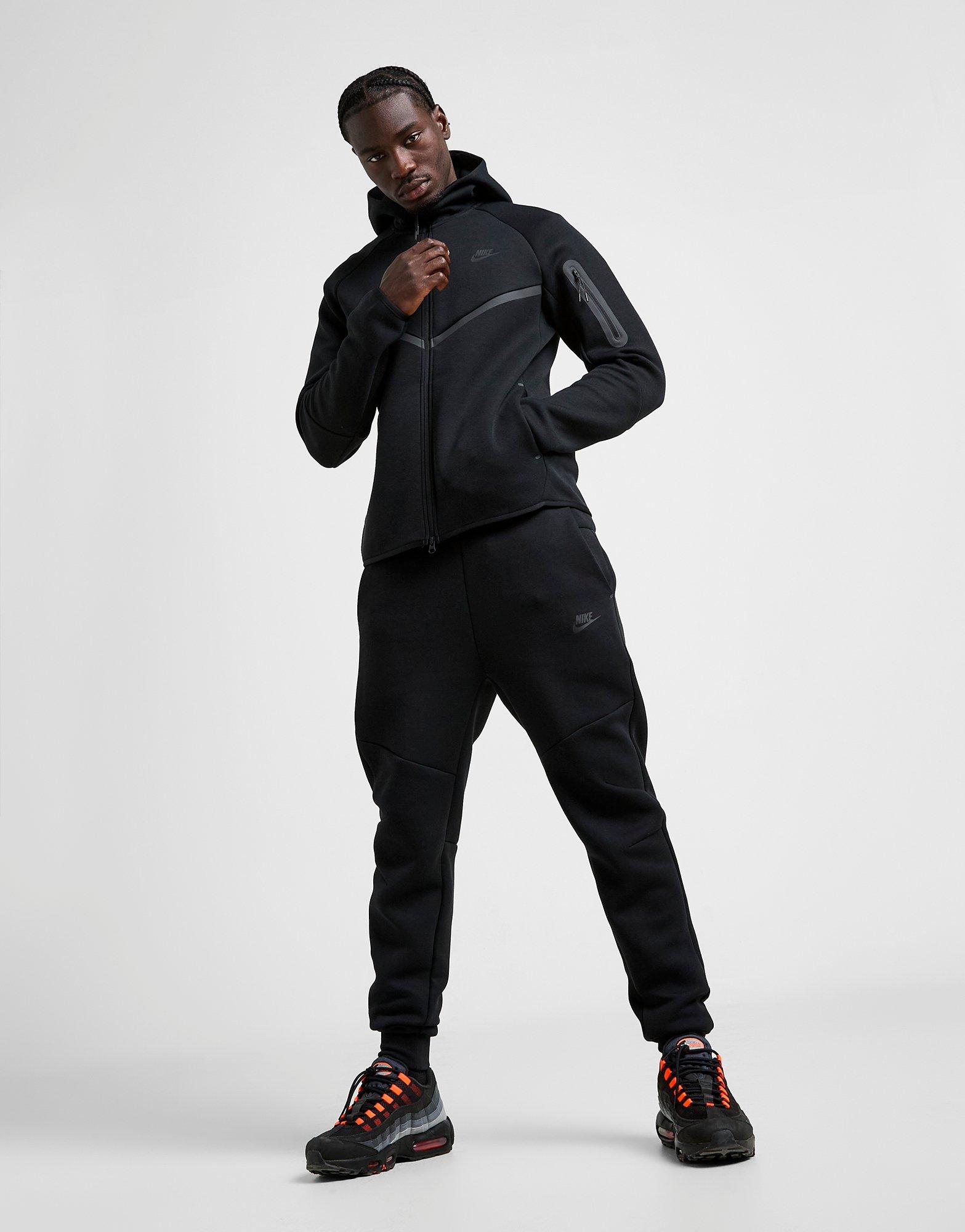 Мъжка блуза NIKE СУИТЧЪР С КАЧУЛКА M NK TCH FLC FZ WR HOODIE HV0949-010 Черен