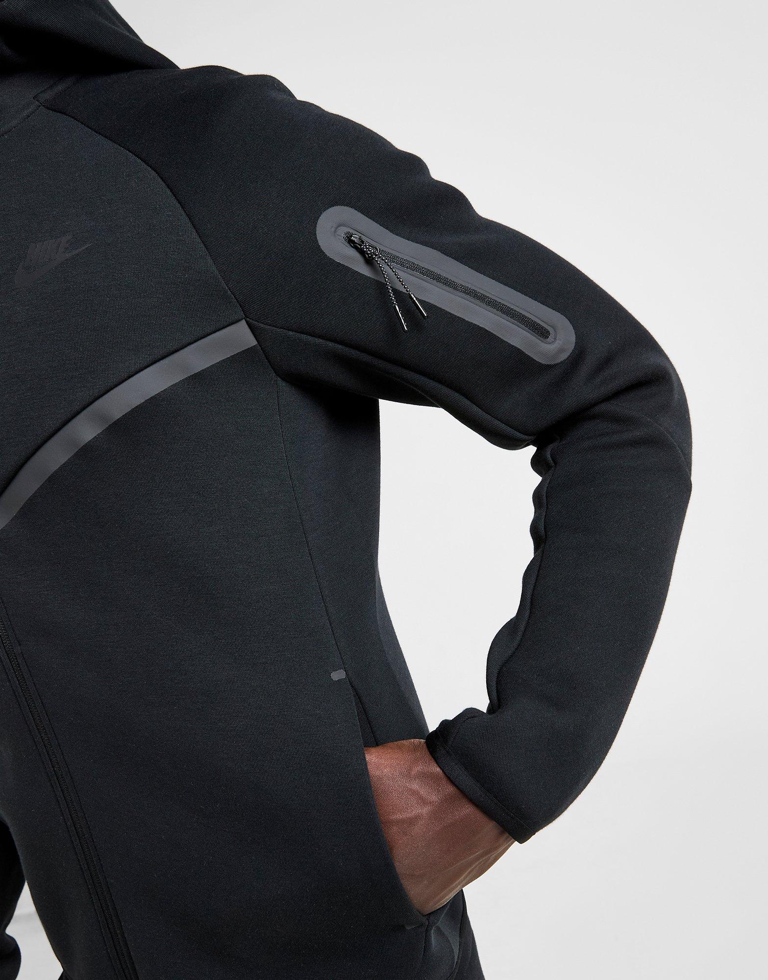 Мъжка блуза NIKE СУИТЧЪР С КАЧУЛКА M NK TCH FLC FZ WR HOODIE HV0949-010 Черен