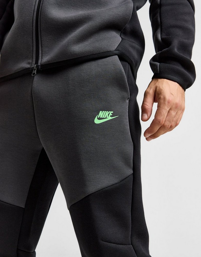 Чоловічі штани NIKE ШТАНИ M NK TCH FLC JGGR HV0959-015 Чорний