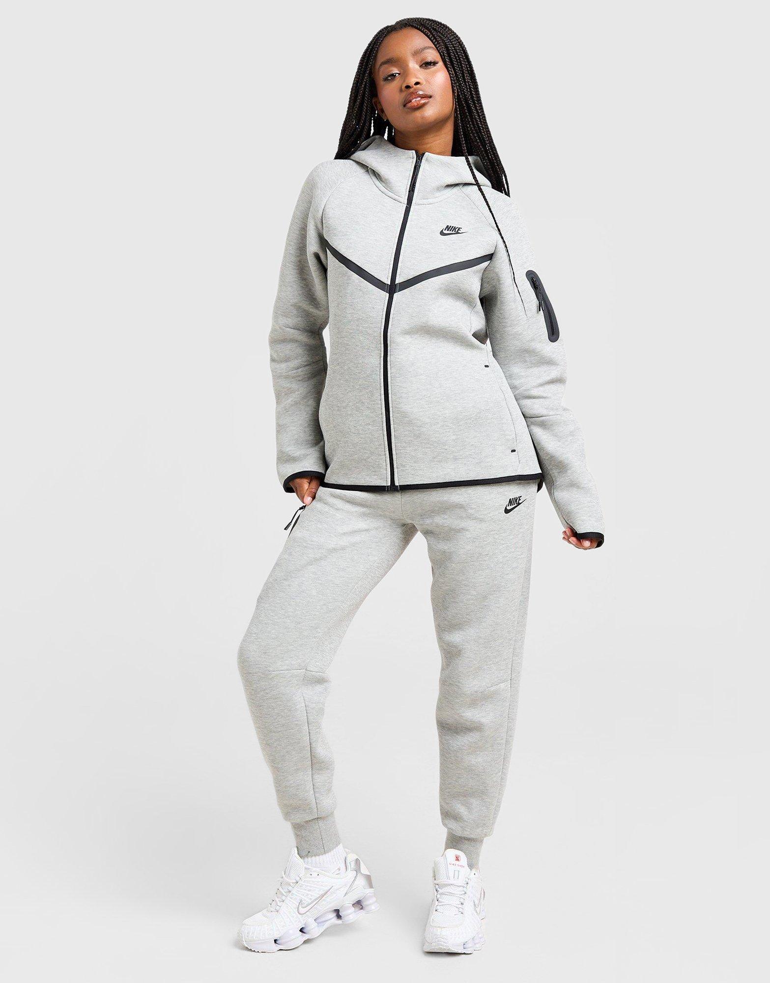 Ženske hlače NIKE HLAČE W NSW TCH FLC MR JGGER 2 HV6779-063 siva