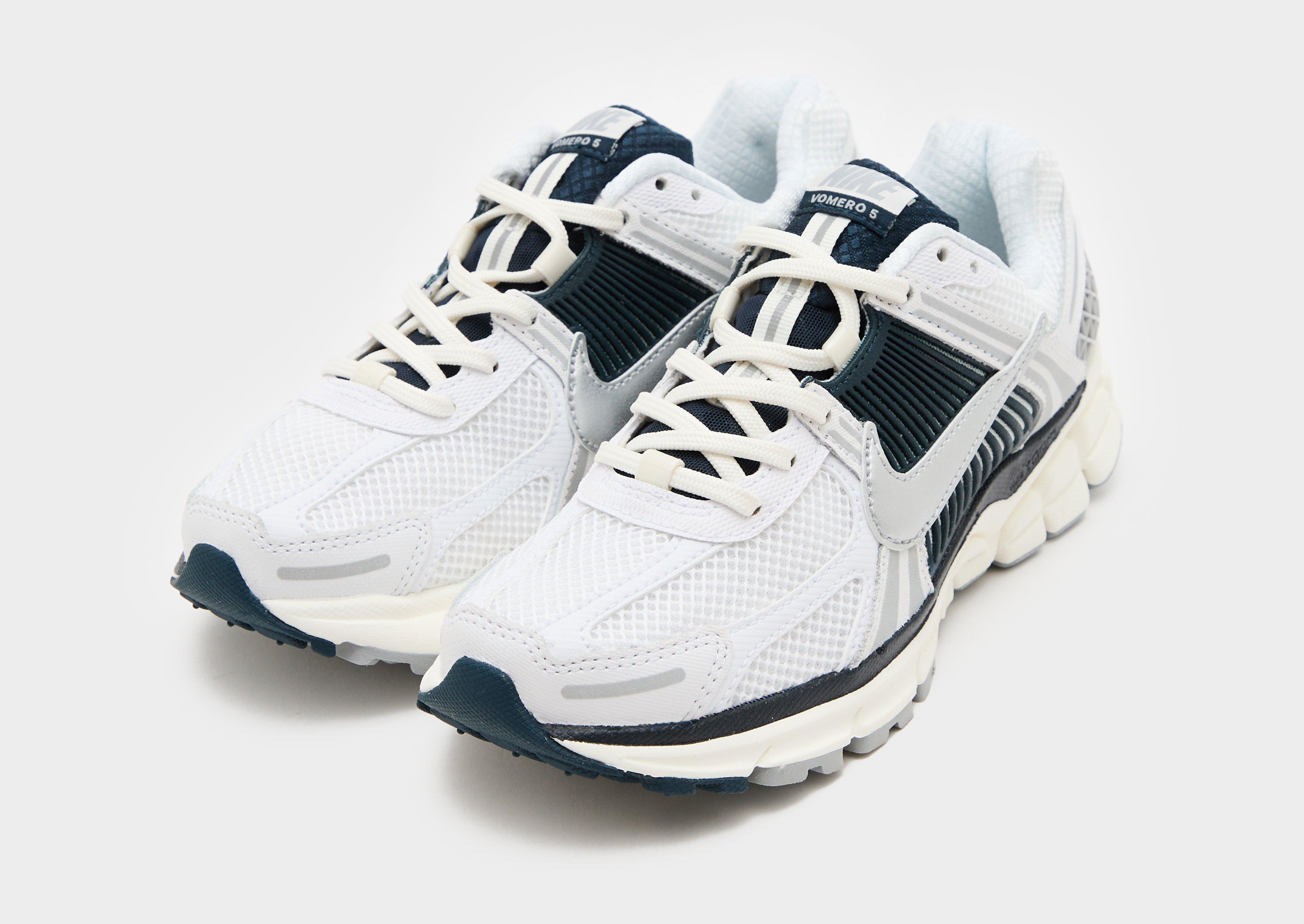 Női sneakers NIKE W NIKE ZOOM VOMERO 5 JD HV2412-100 Fehér