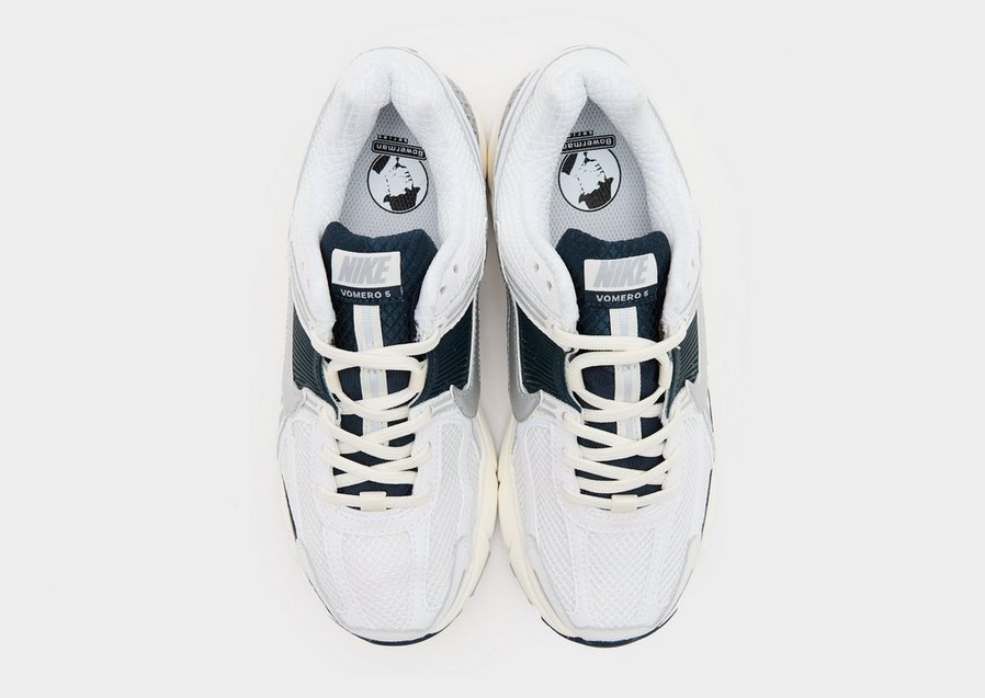 Adidași de damă NIKE W NIKE ZOOM VOMERO 5 JD HV2412-100 Alb