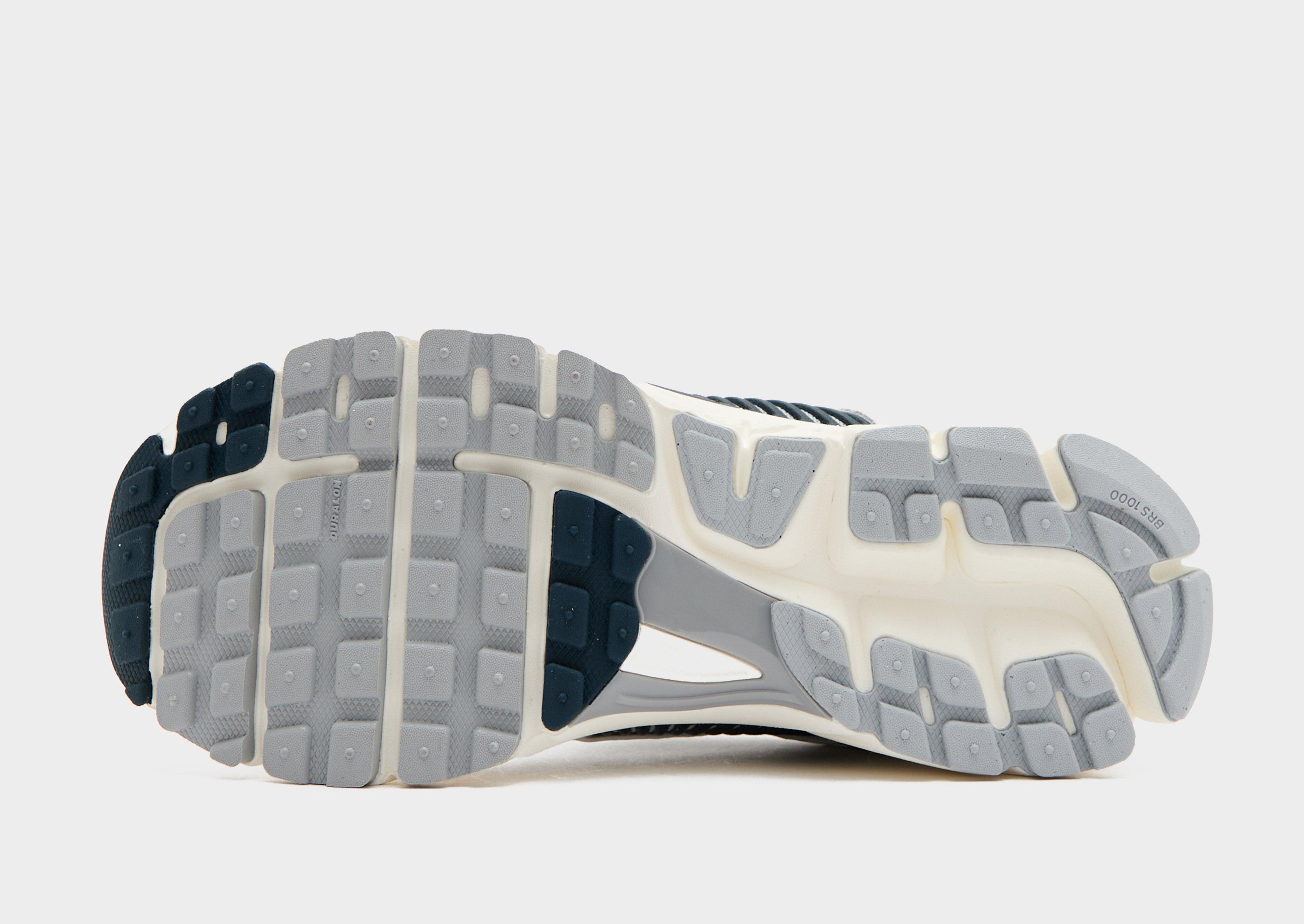 Női sneakers NIKE W NIKE ZOOM VOMERO 5 JD HV2412-100 Fehér