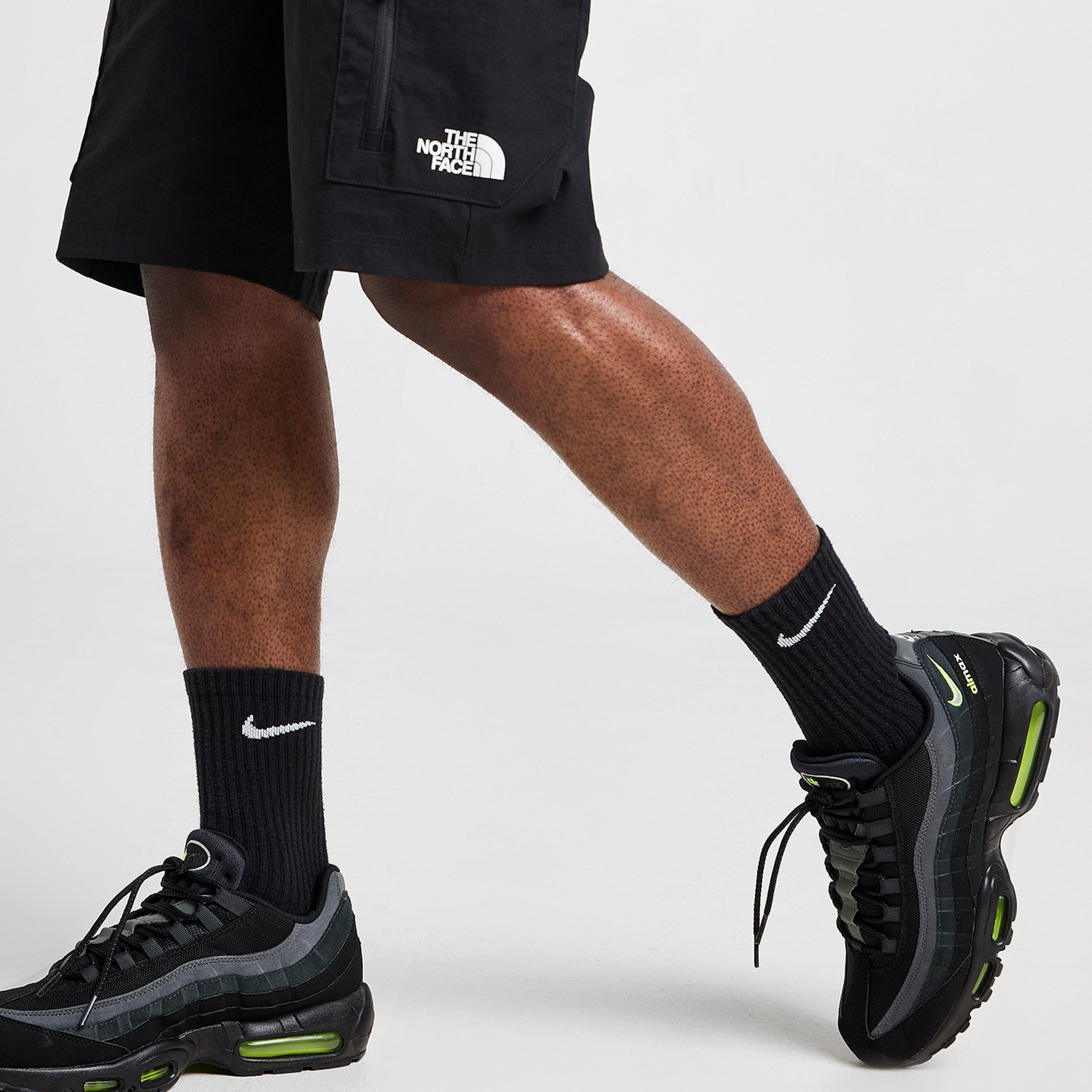 Férfi rövidnadrág THE NORTH FACE RÖVIDNADRÁG TRISHUL CRG SHT BLK