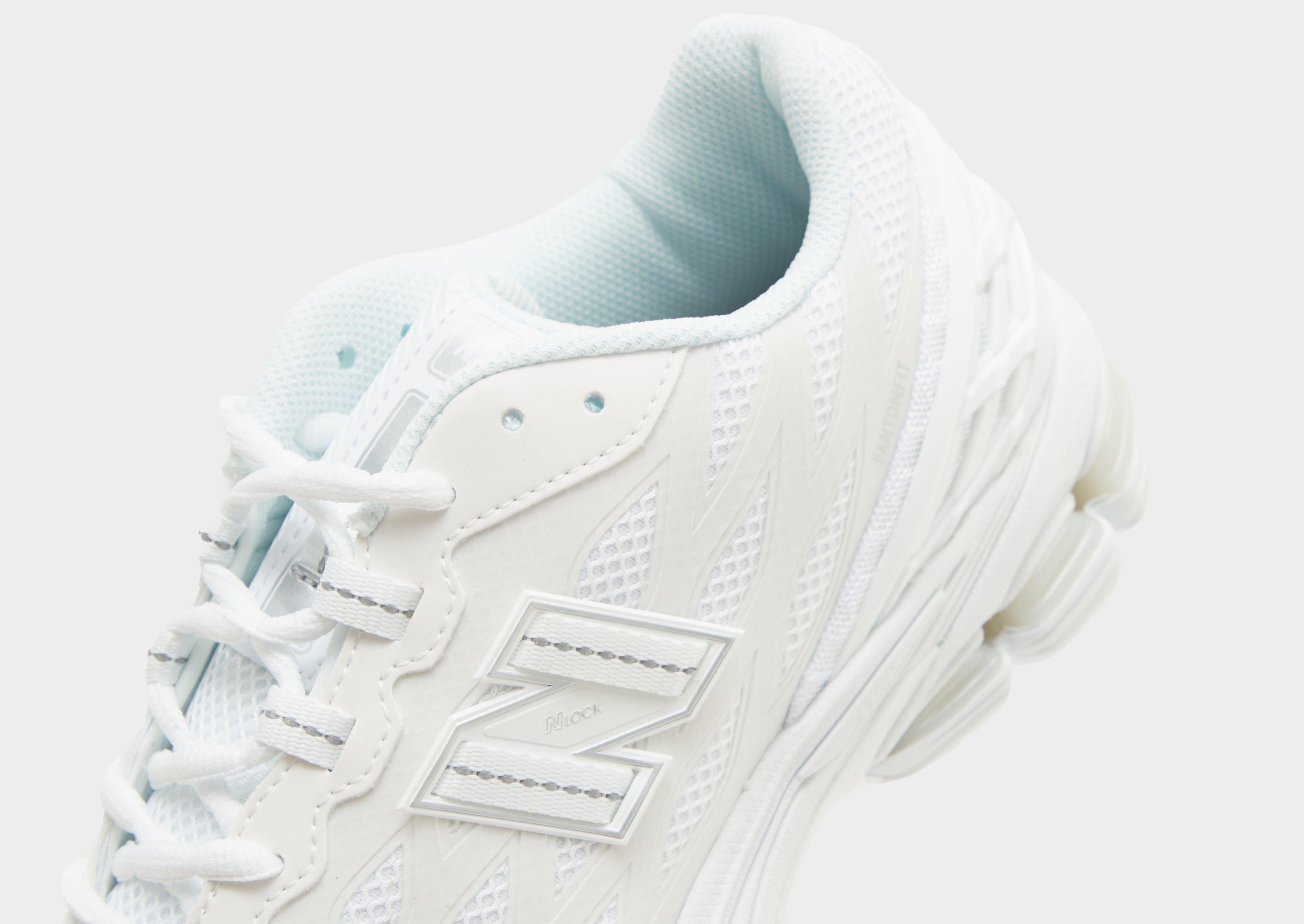 Adidași pentru bărbați NEW BALANCE 1906R V1 U1906WFC Alb