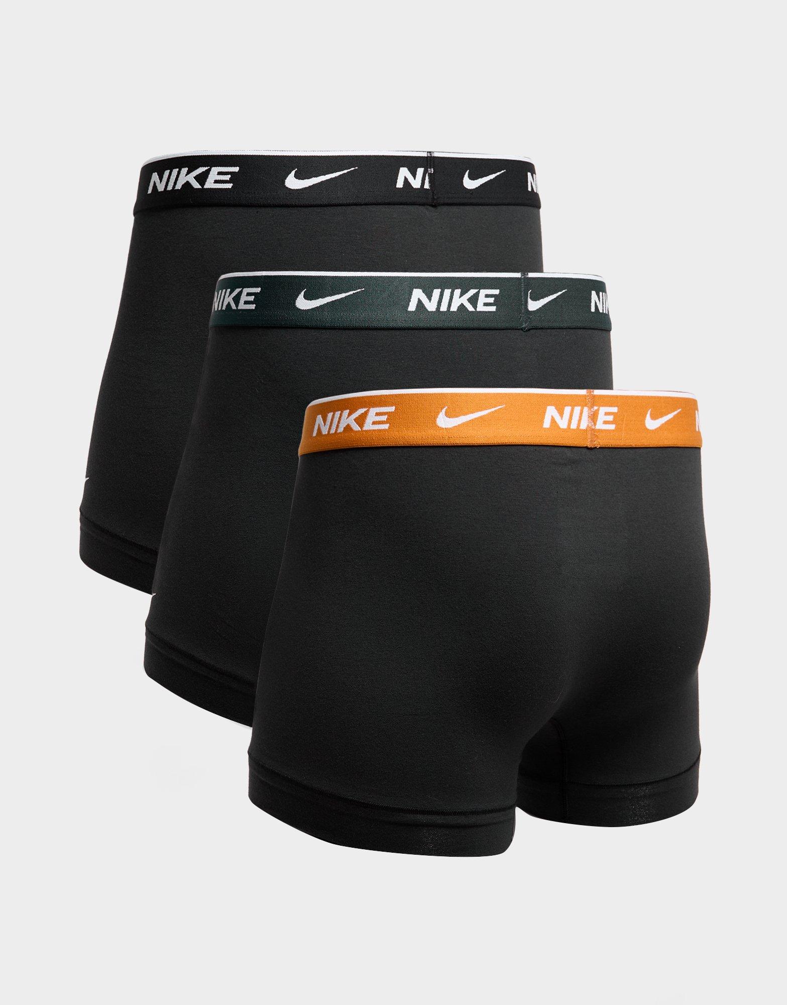 Чоловіча білизна NIKE ТРУСИ-БОКСЕРИ TRUNK 3PK 0000KE1008ECK Чорний