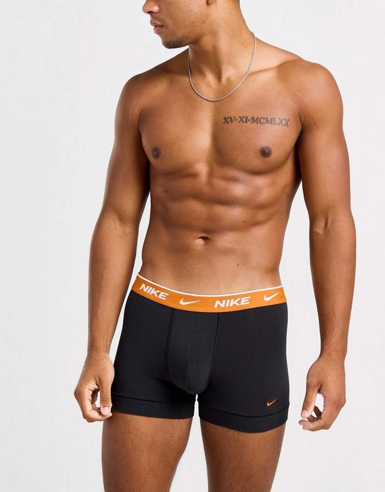 Чоловіча білизна NIKE ТРУСИ-БОКСЕРИ TRUNK 3PK 0000KE1008ECK Чорний