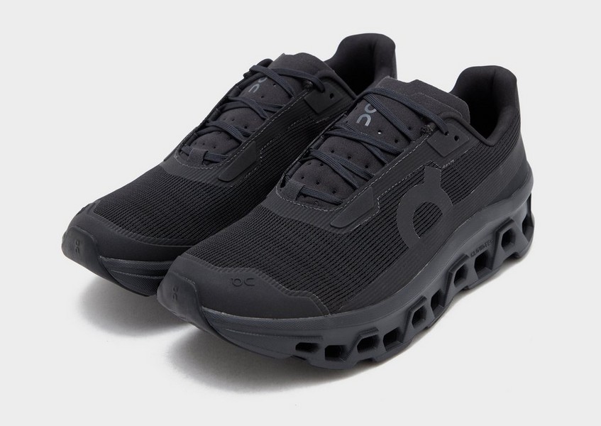 On Cloudmonster Void - obrazek 2