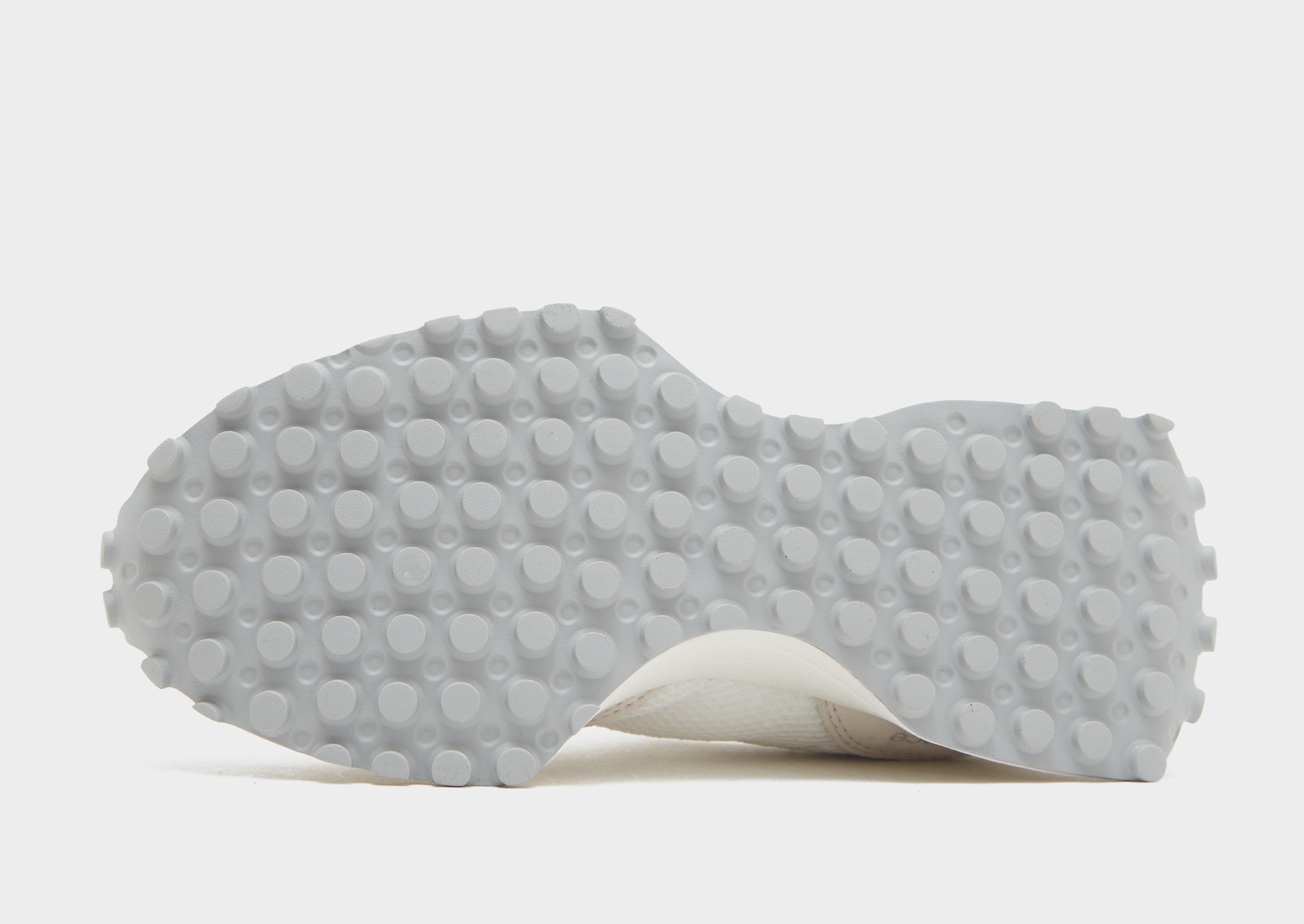 Дамски обувки NEW BALANCE WS327 WS327JRT Бежов