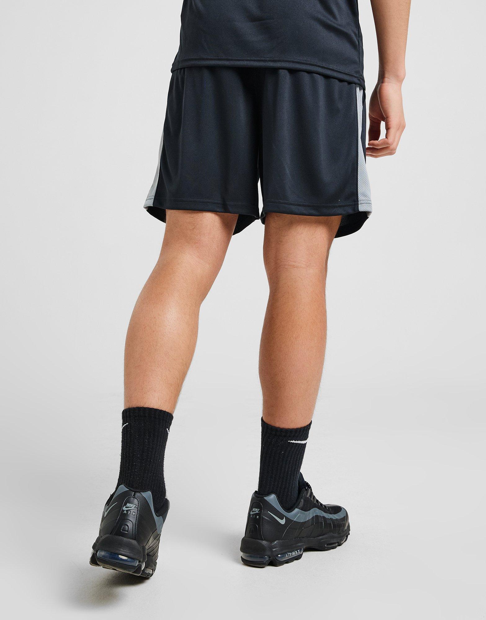 Krótkie spodenki, szorty męskie UNDER ARMOUR SZORTY JD CGR TRAIN SHORTS 6001559-001 Czarny
