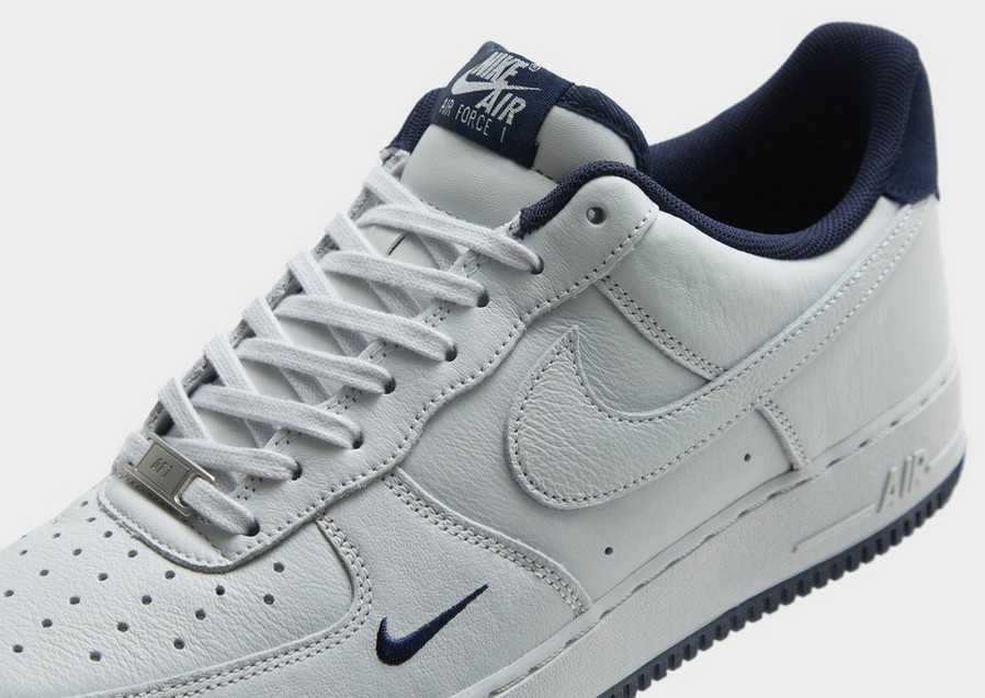 Чоловічі кросівки NIKE AIR FORCE 1 '07 LV8  HM9483-001 Темно-синій