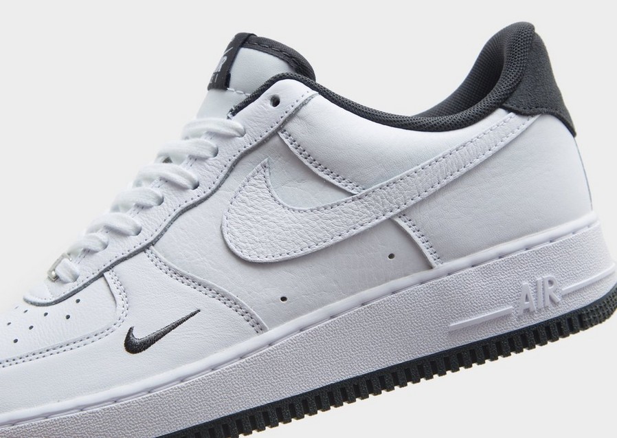 Мъжки маратонки NIKE AIR FORCE 1 '07 LV8 