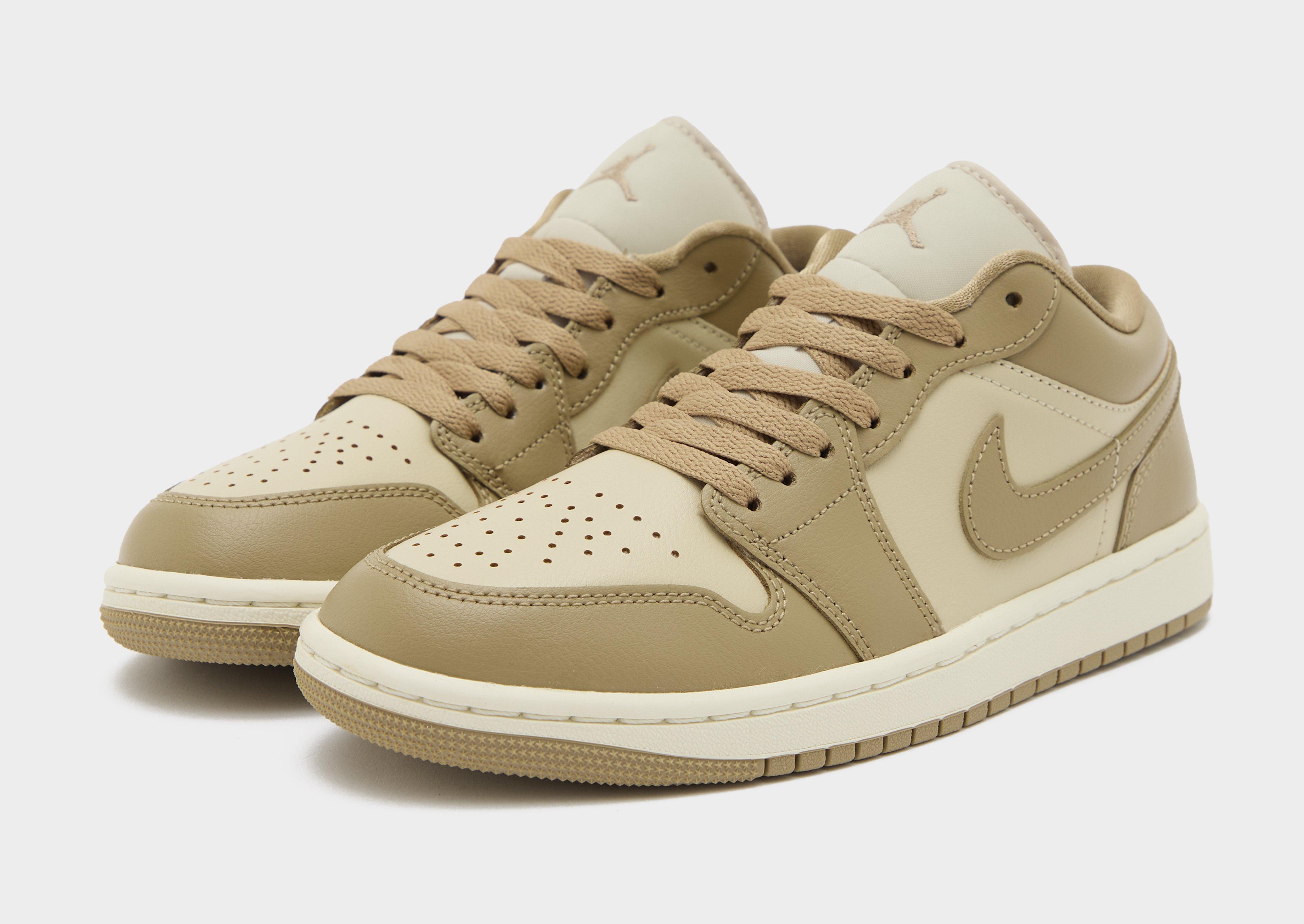 Adidași de damă JORDAN AIR 1 LOW  DC0774-203 Bej