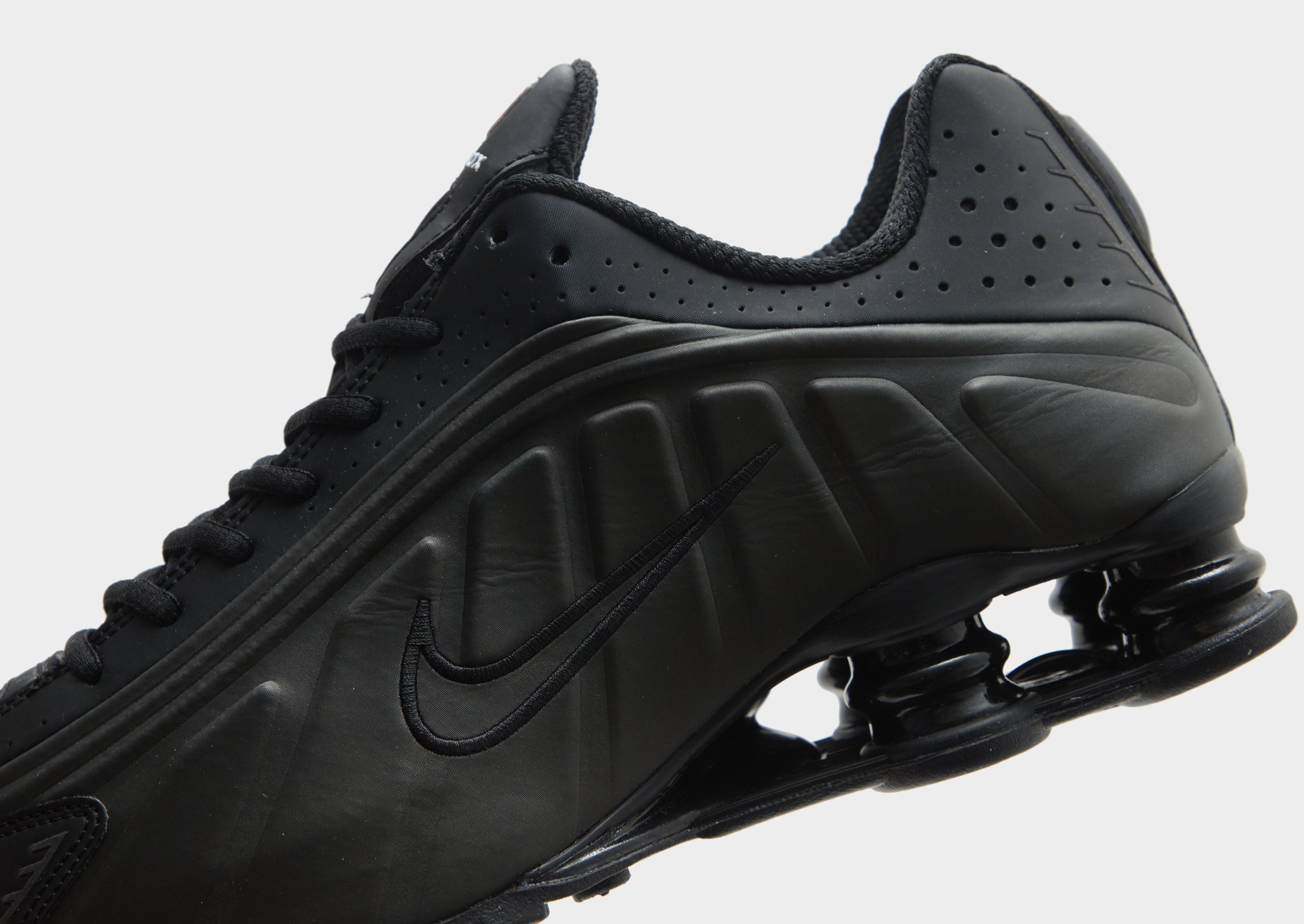 Pánske tenisky NIKE SHOX R4 HQ1988-001 Černá