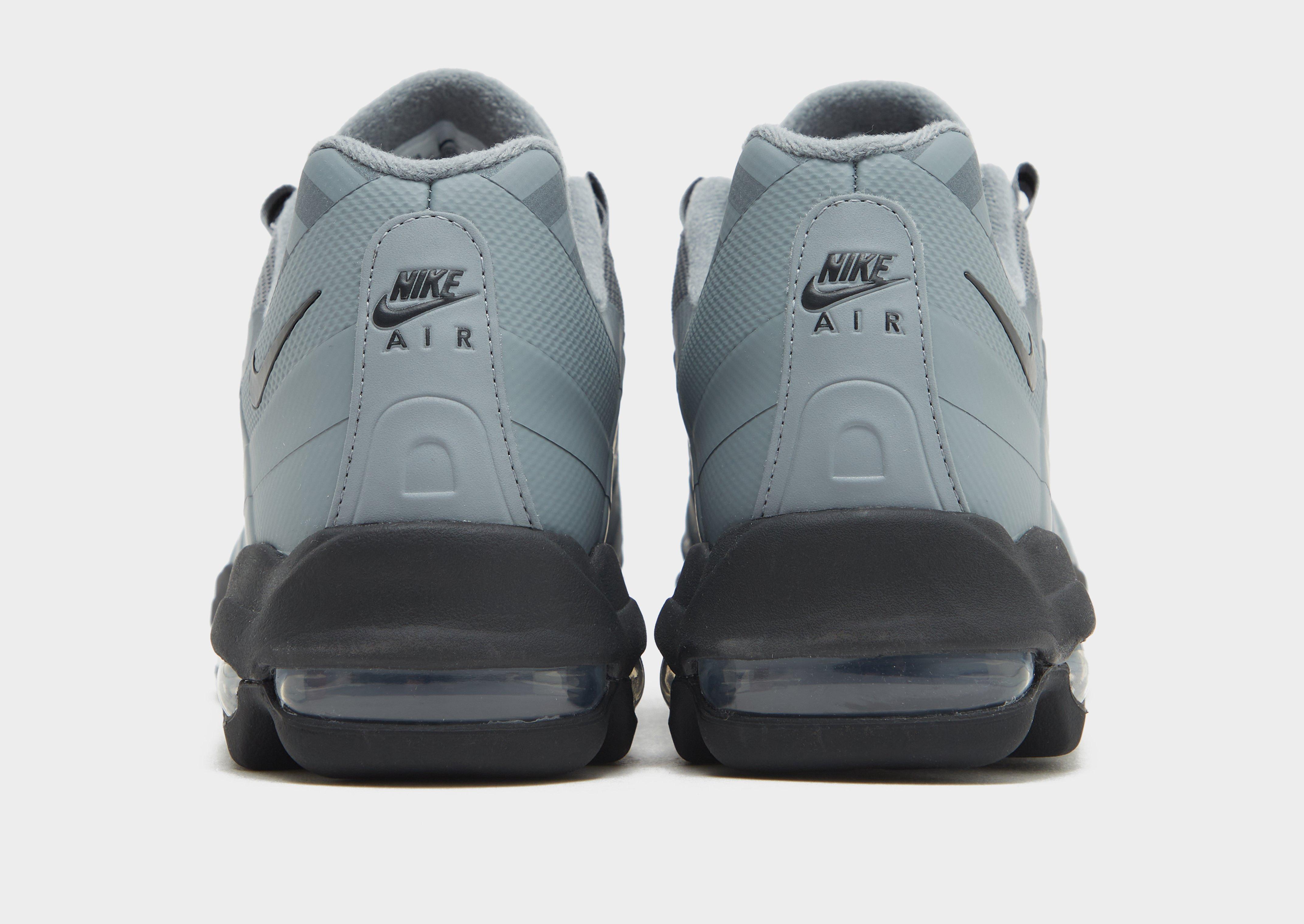 Adidași pentru bărbați NIKE AIR MAX 95 UL  HV6064-001 Gri