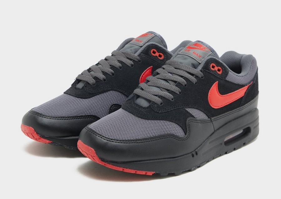 Pánske tenisky NIKE AIR MAX 1 ESS FZ5808-008 Černá