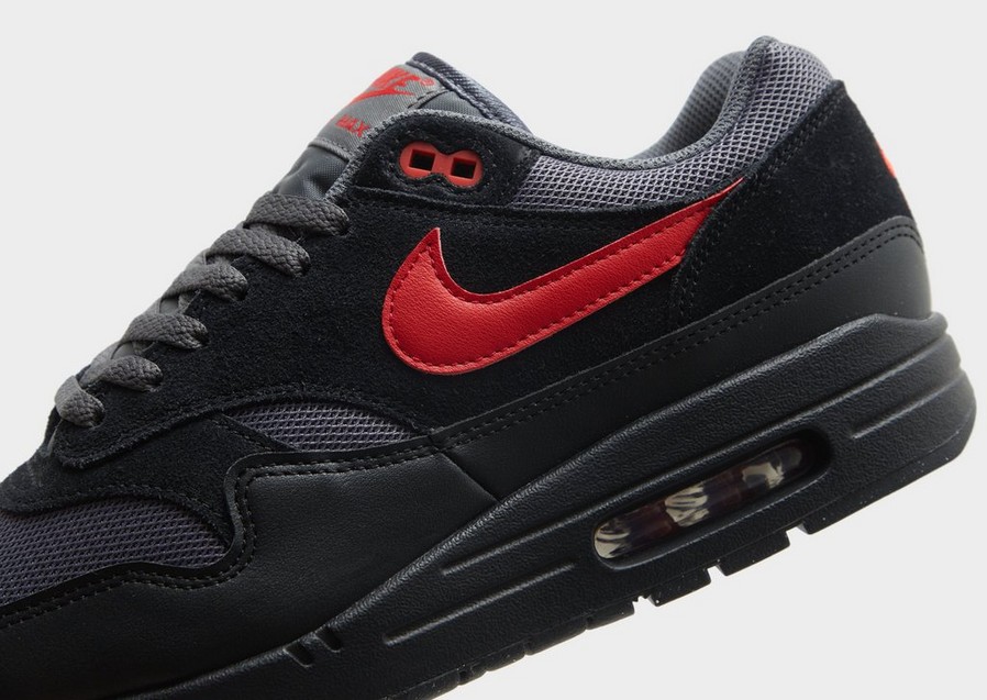 Pánske tenisky NIKE AIR MAX 1 ESS FZ5808-008 Čierna