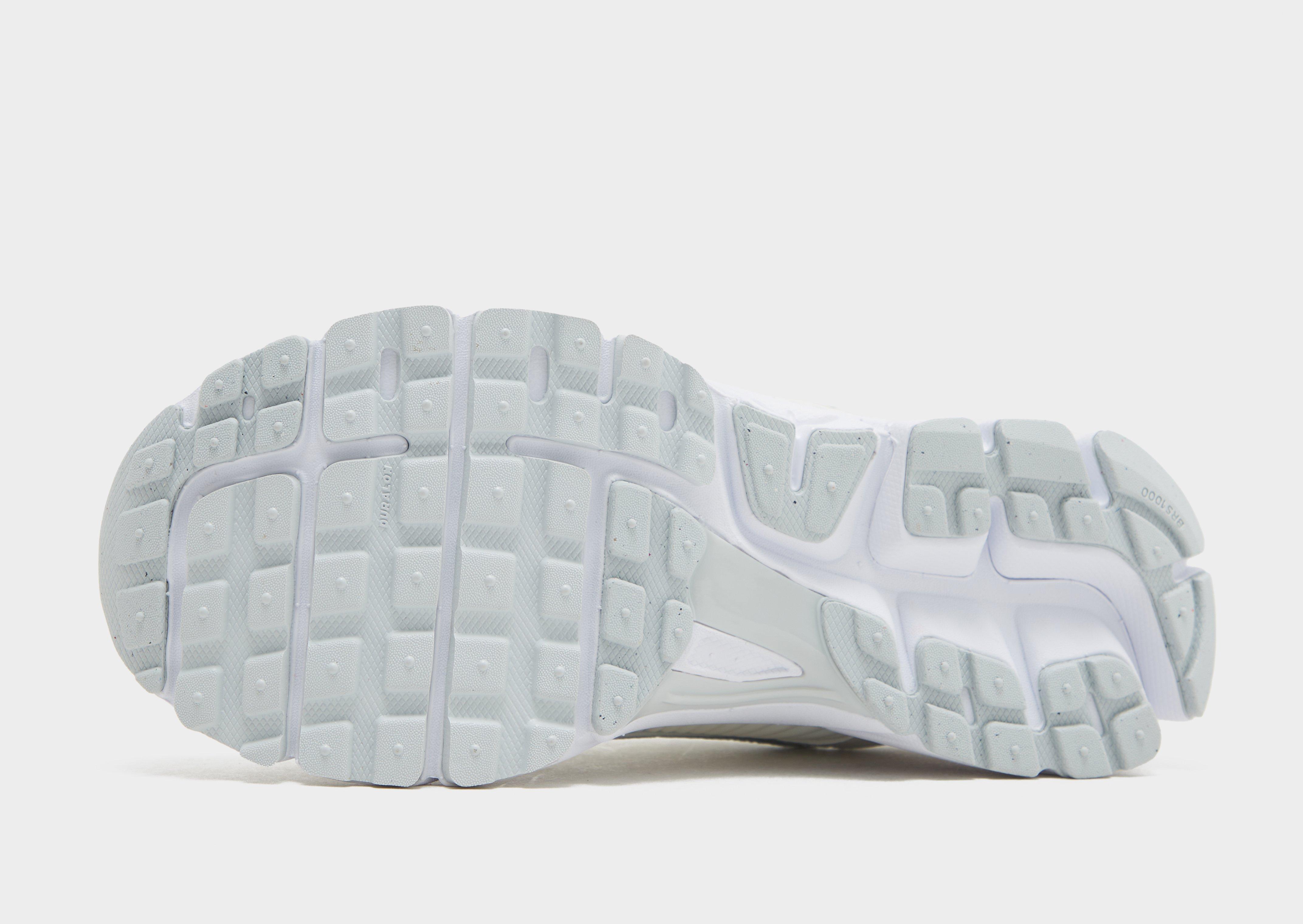 NIKE W NIKE ZOOM VOMERO 5 HF7723-100 | kolor Biały