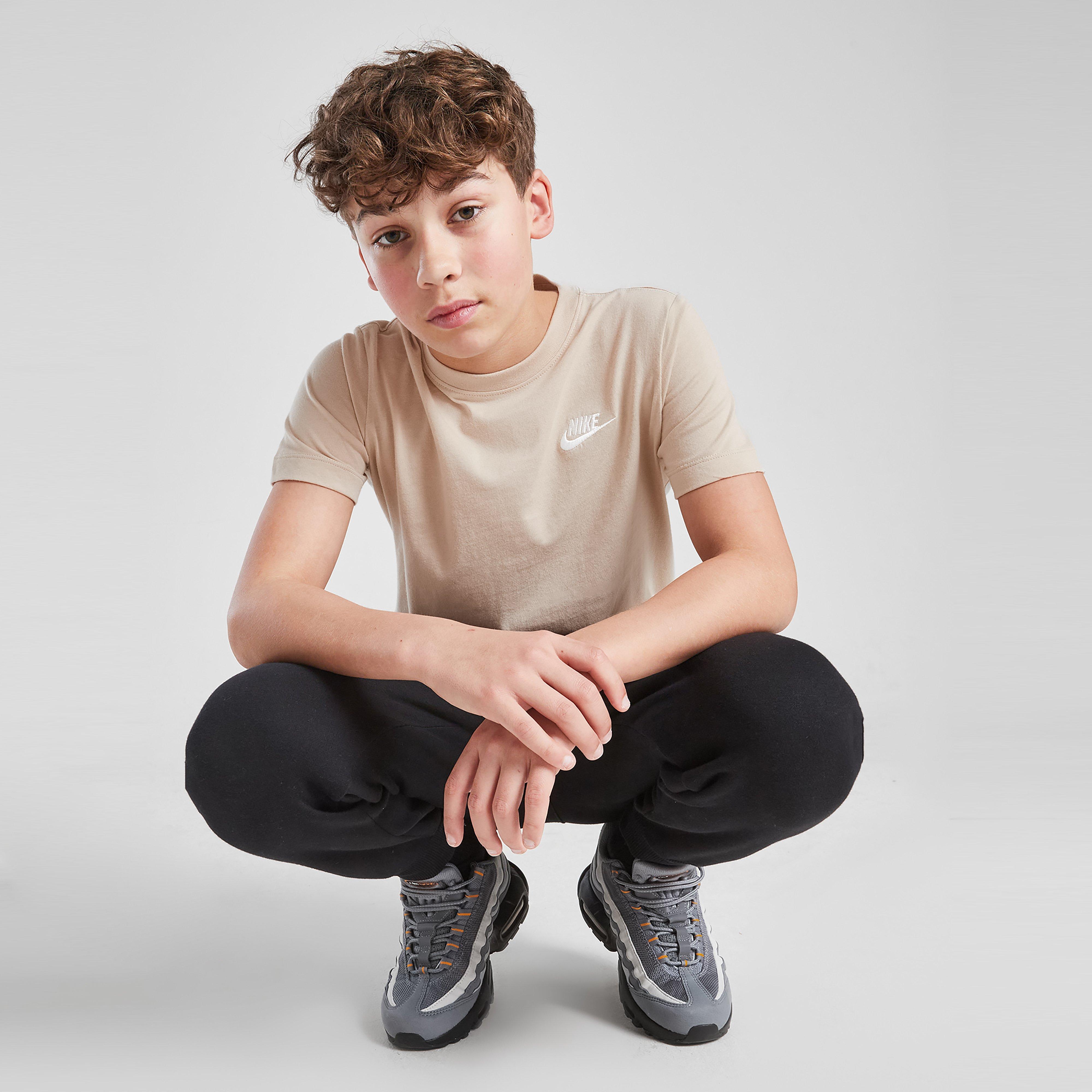 Gyerek póló NIKE PÓLÓ K NSW TEE EMB FUTURA LBR B