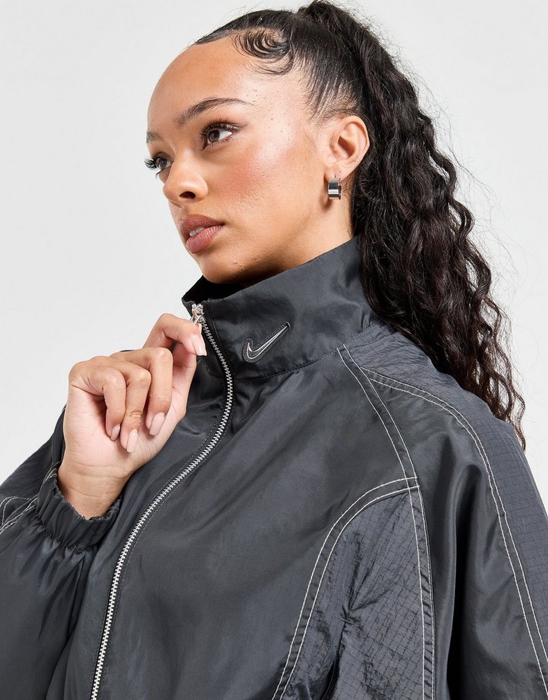 NIKE КУРТКА W NSW JKT WVN STREET GLS HV6523-060 Сірий