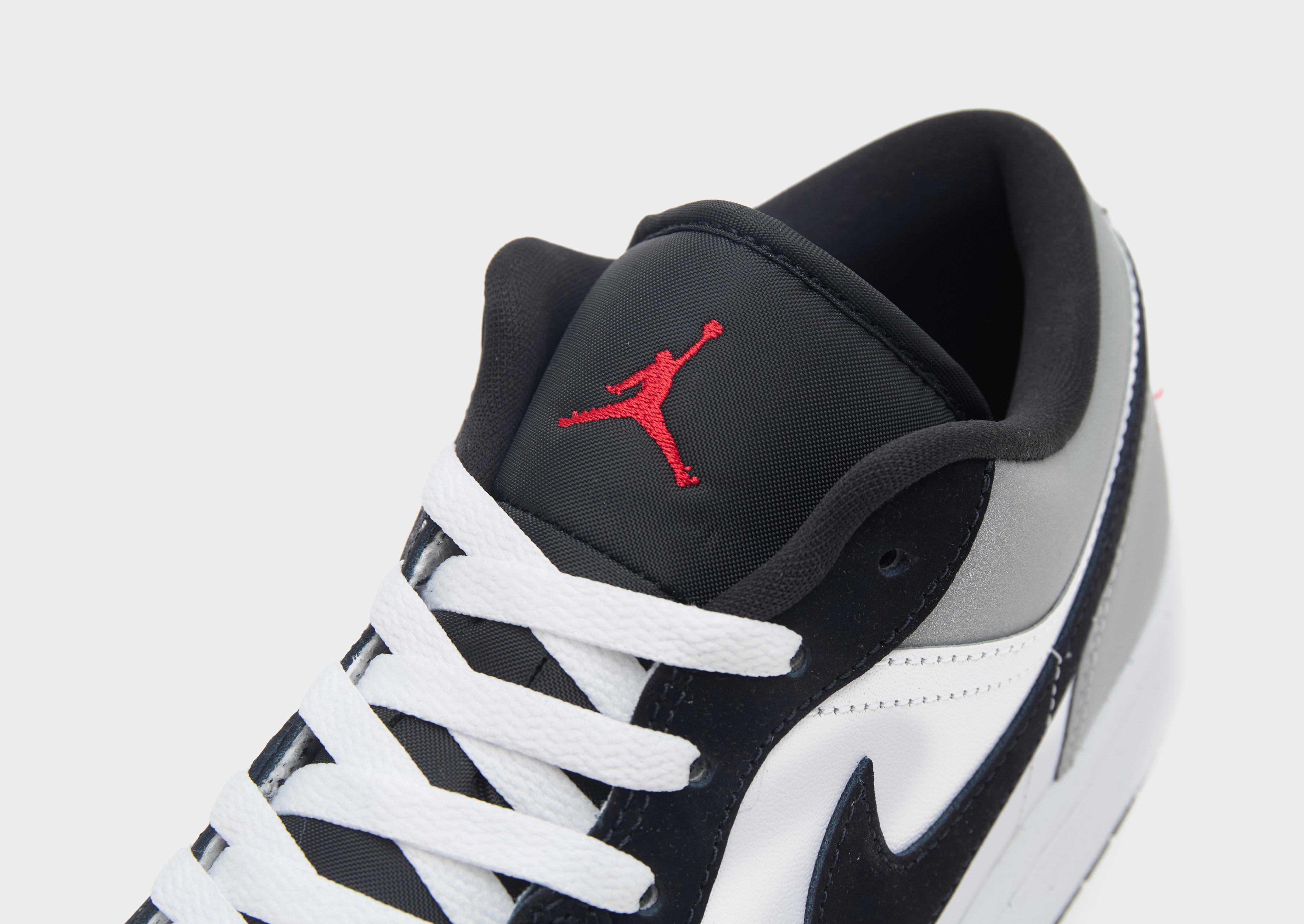 Мъжки маратонки AIR JORDAN 1 LOW SE  HF3148-106 Бял