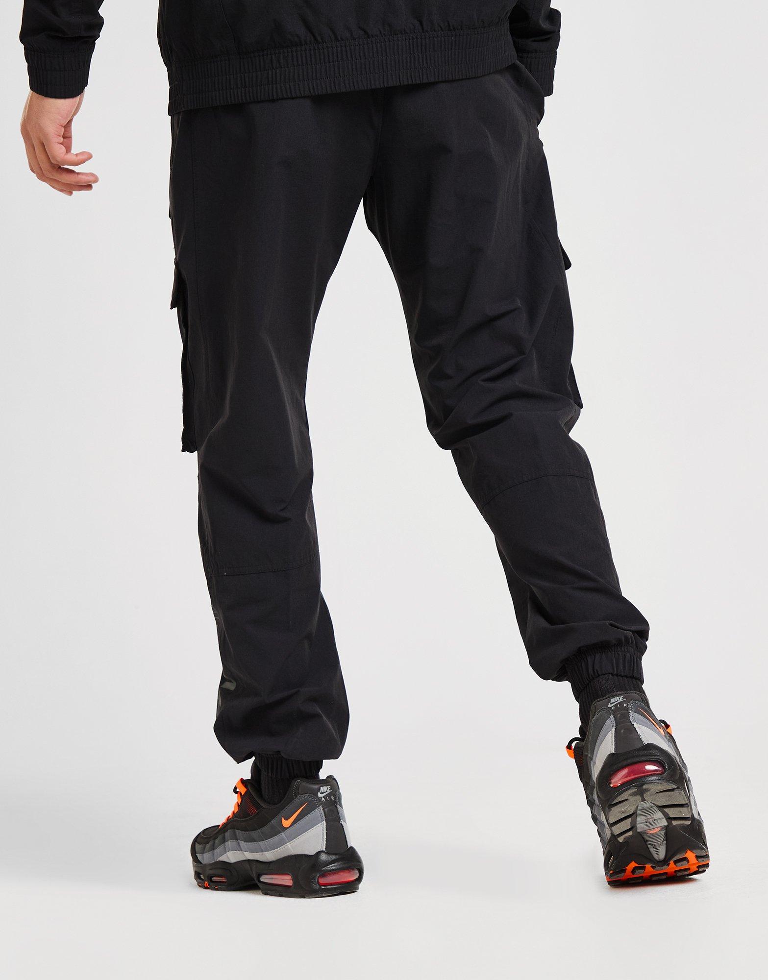 Pánske nohavice NIKE NOHAVICE  M NSW AIR MAX WVN CARGO HQ4903-010 Čierna