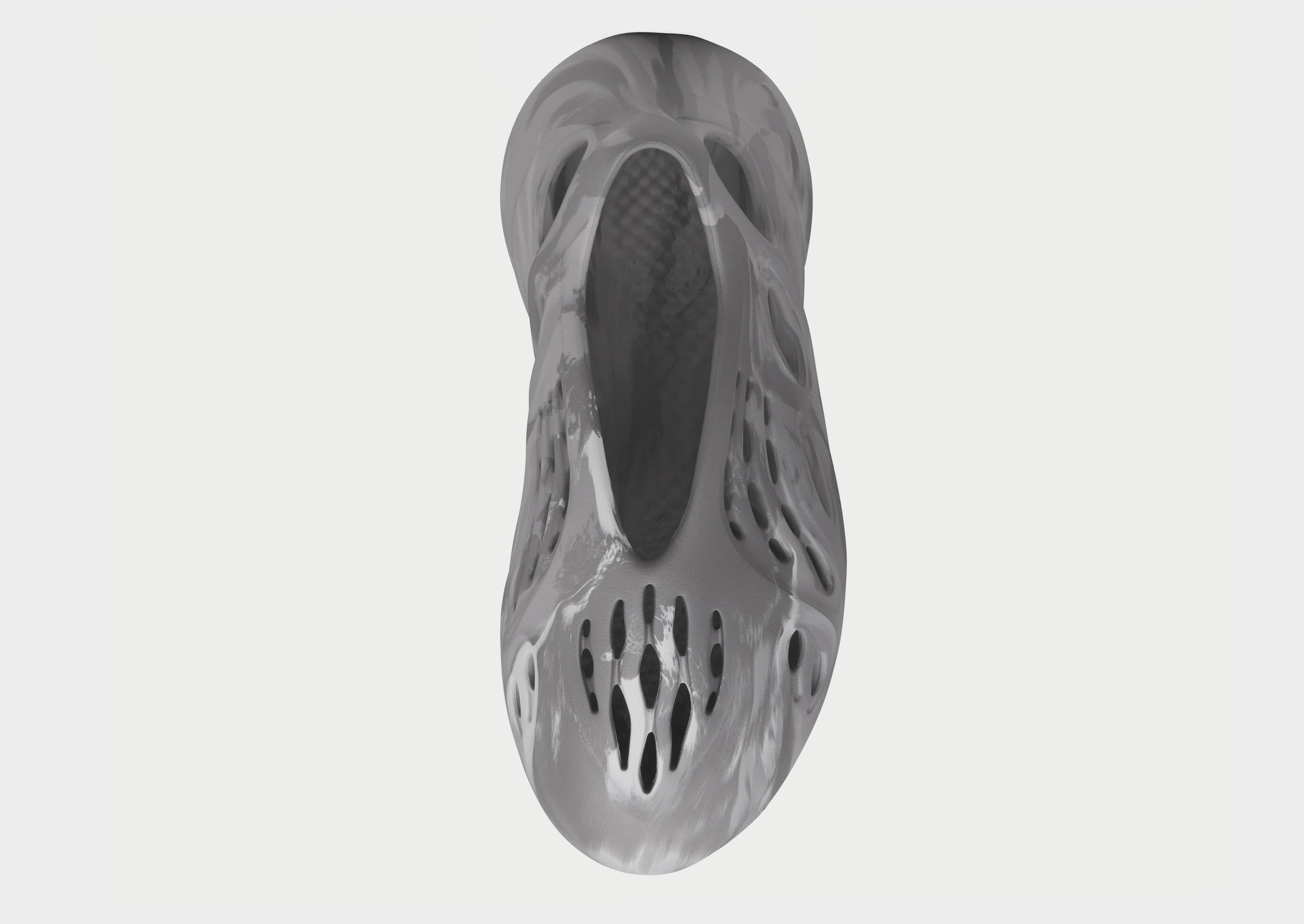 Šlepetės vyrams ADIDAS YZY FOAM RNR IE4931 Pilka