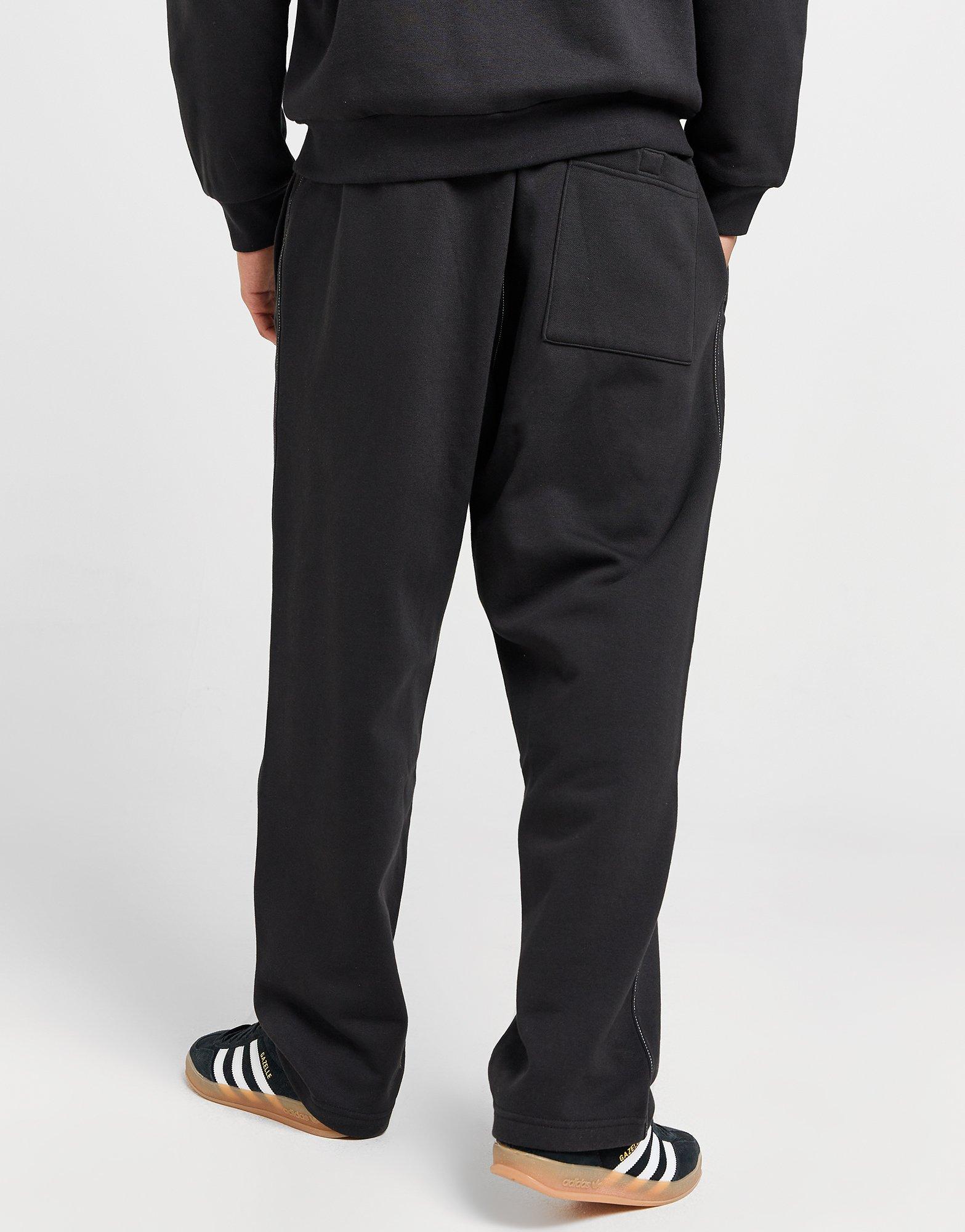 Pantaloni pentru bărbați ADIDAS PANTALONI  SCRIPT PANT JM3534 Negru