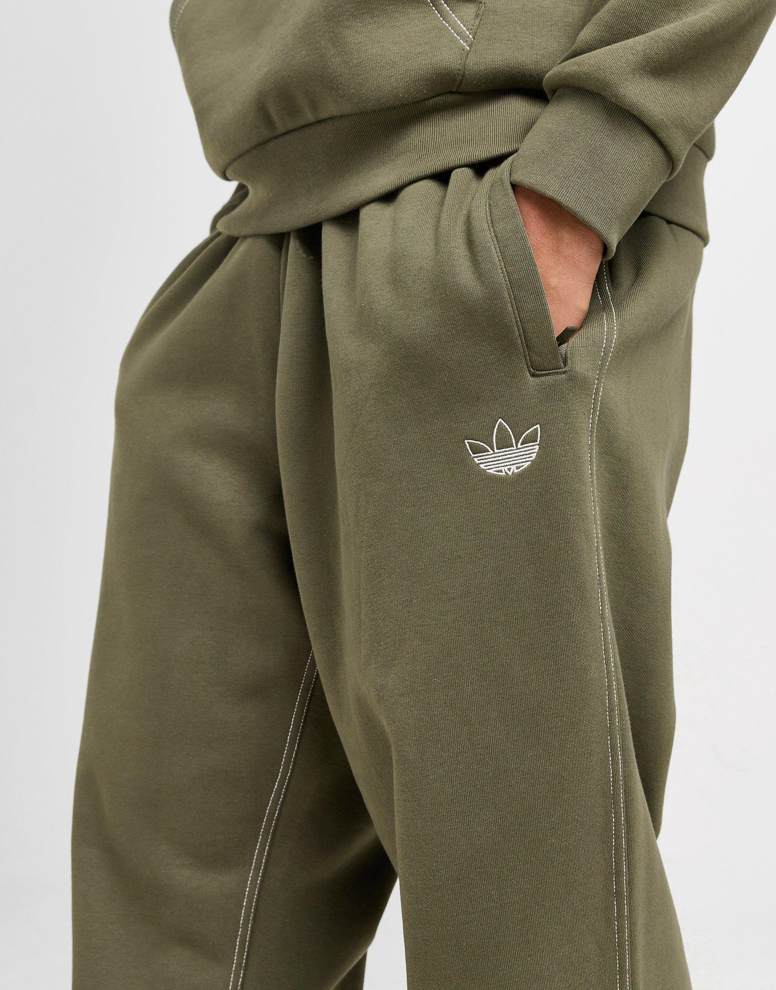 Pantaloni pentru bărbați ADIDAS PANTALONI  STICH PNT KHAKI JY2077 Kaki