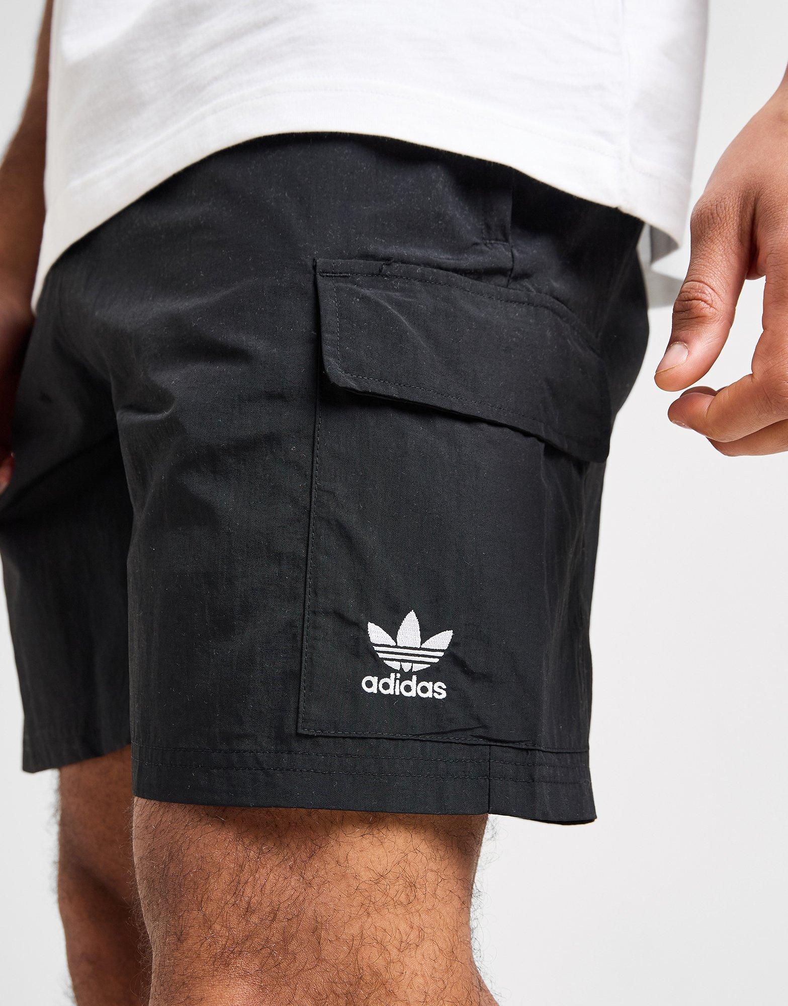 Vyriški šortai ADIDAS ŠORTAI ESS WVN SHORTS JD0406 Juoda