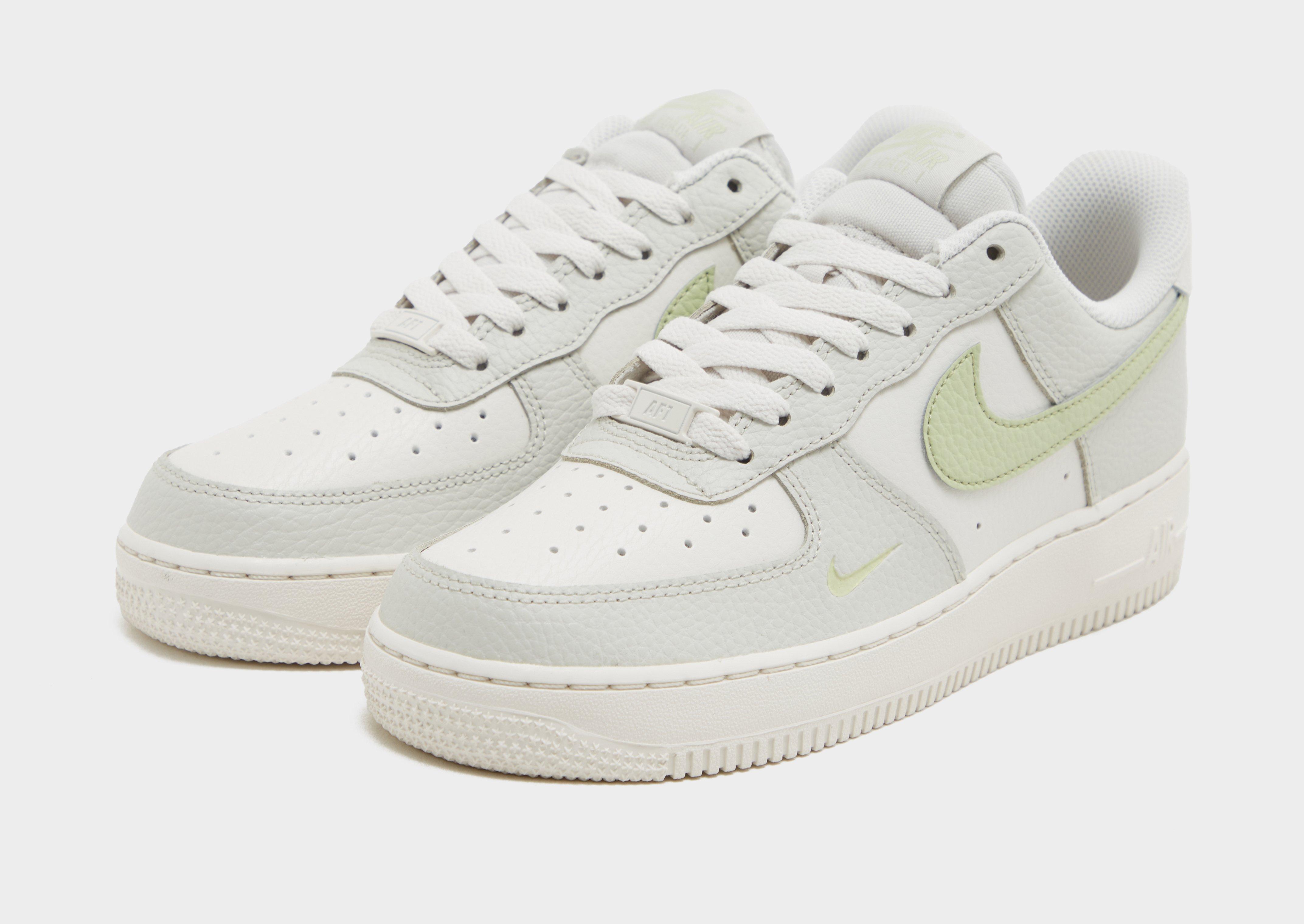 Dámske tenisky NIKE W AIR FORCE 1 '07 IB3881-001 Béžová