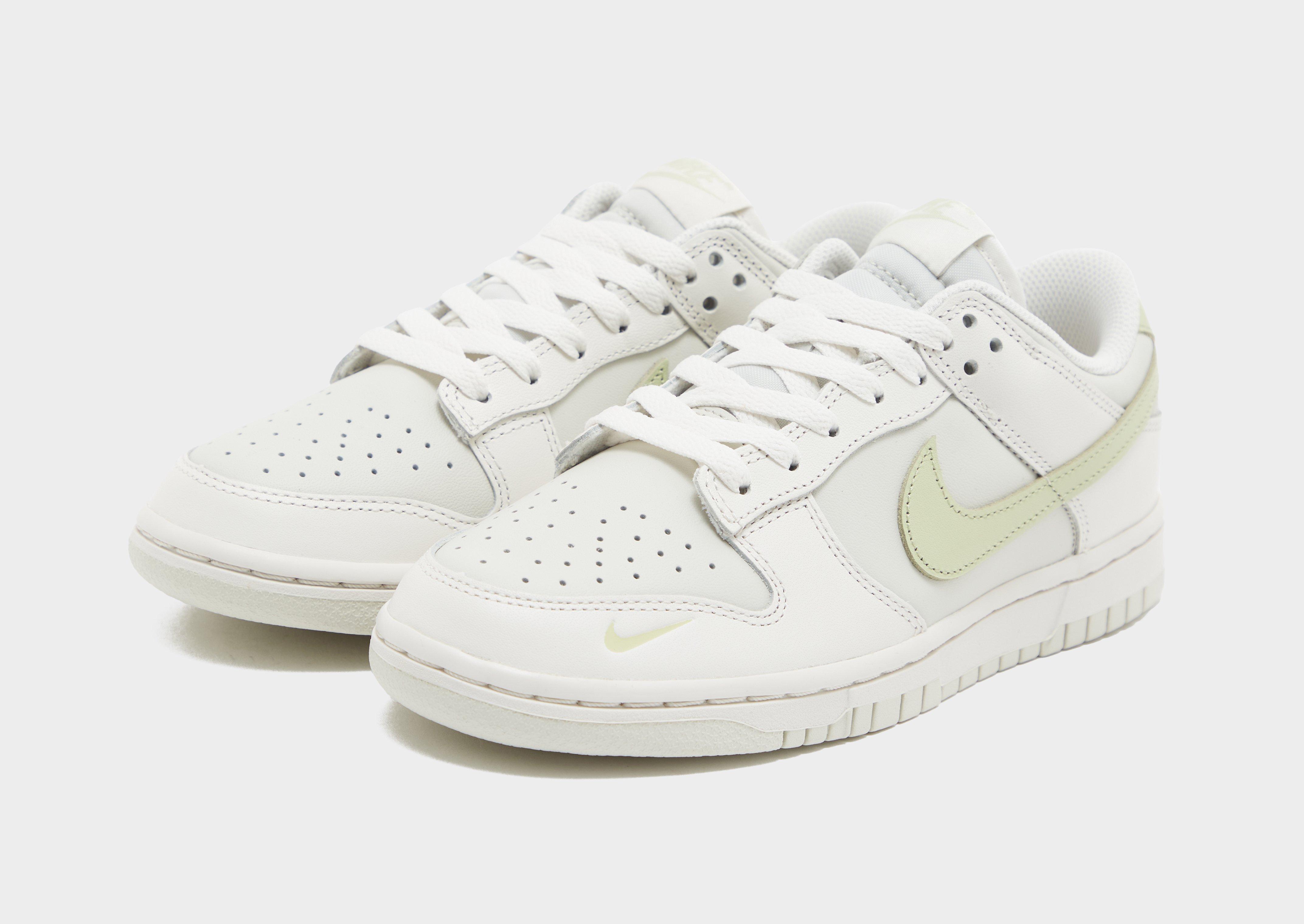 Дамски обувки NIKE WMNS NIKE DUNK LOW IB3484-001 Бежов