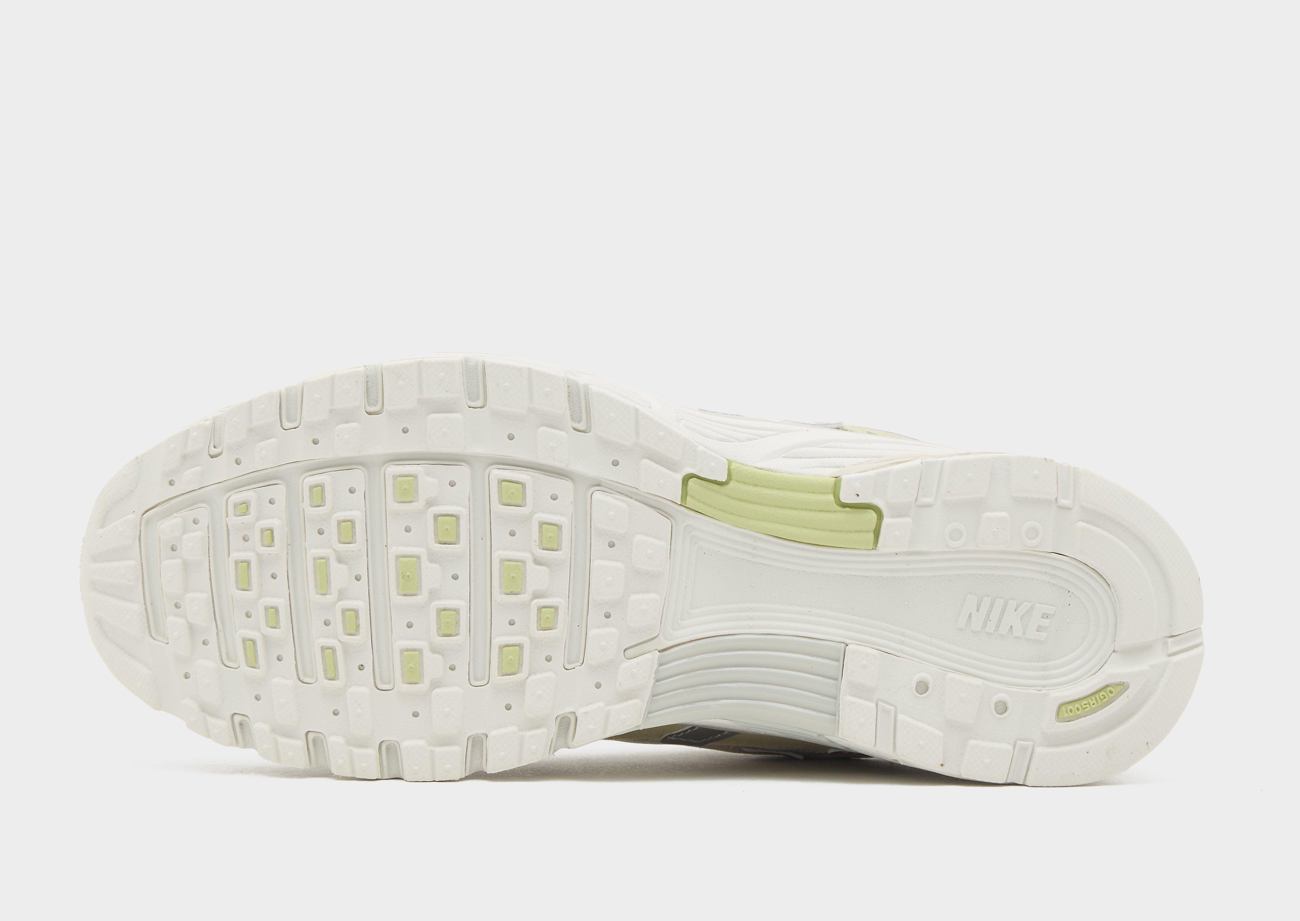 Női sneakers NIKE W NIKE P-6000 IB3485-001 Bézs