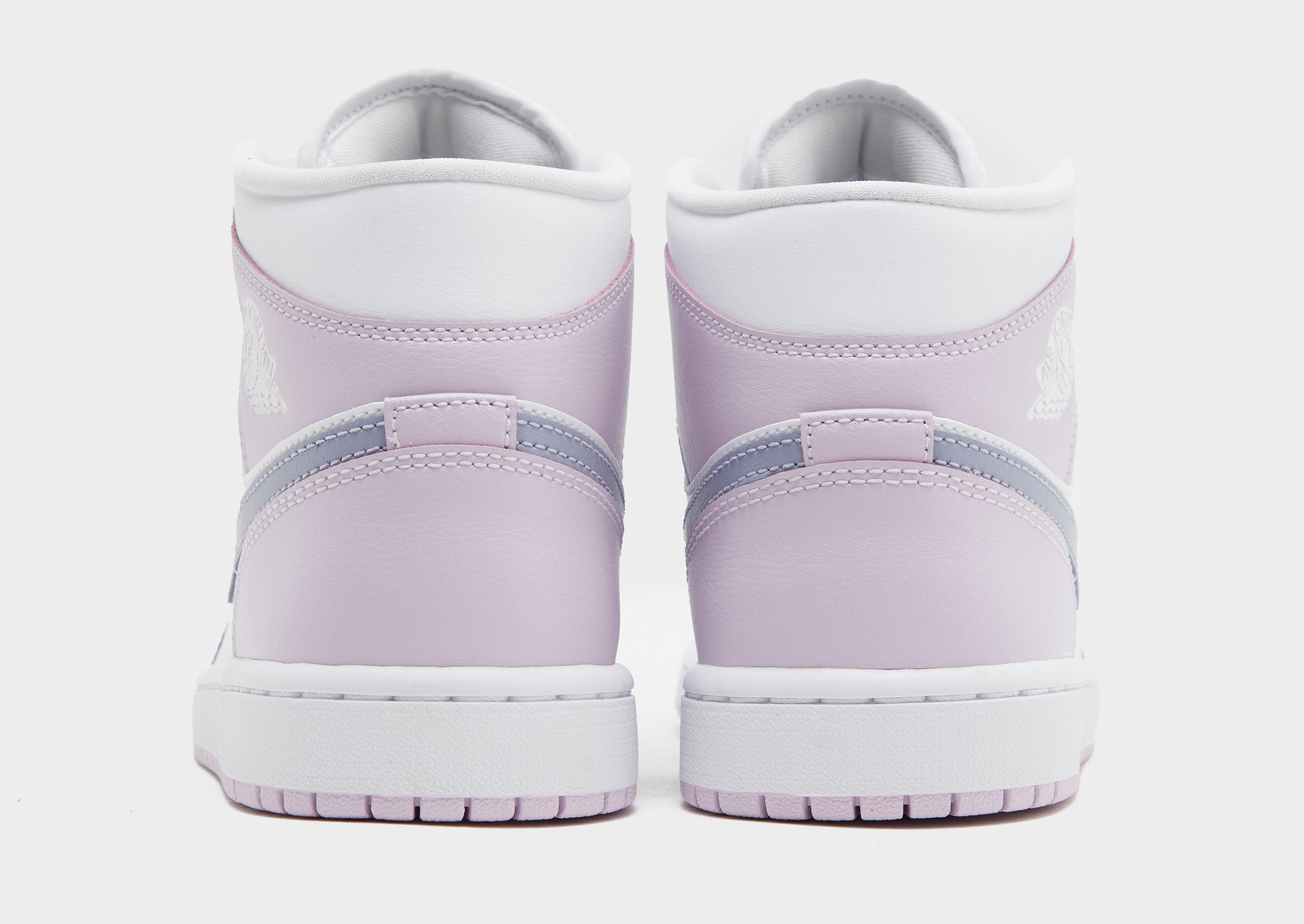 Dámske tenisky WMNS AIR JORDAN 1 MID  BQ6472-510 Fialová