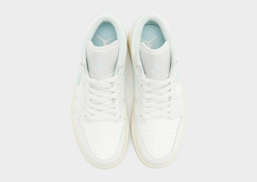 Wmns Air Jordan 1 Low