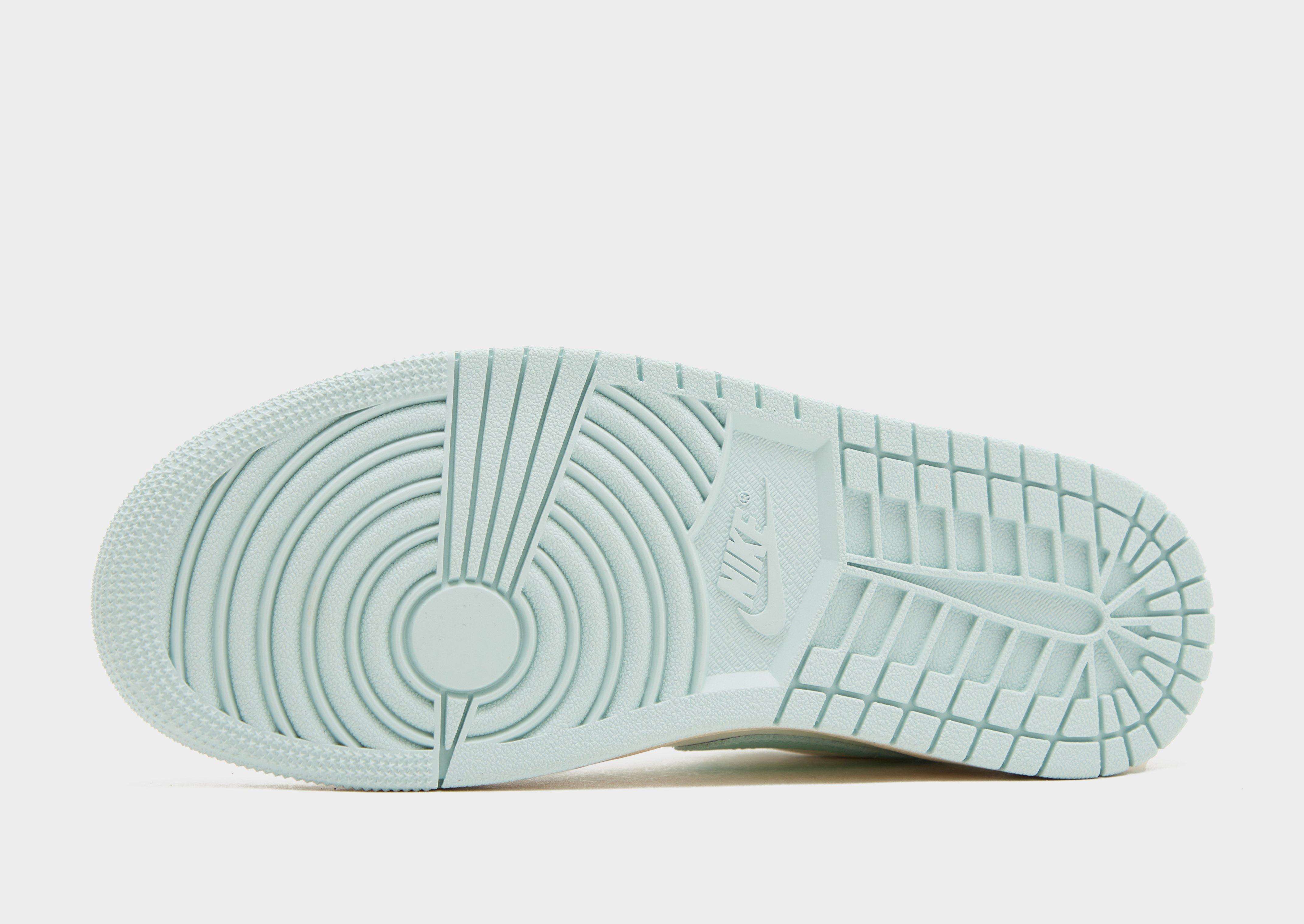 Női sneakers WMNS AIR JORDAN 1 LOW  DC0774-134 Mentaszínű