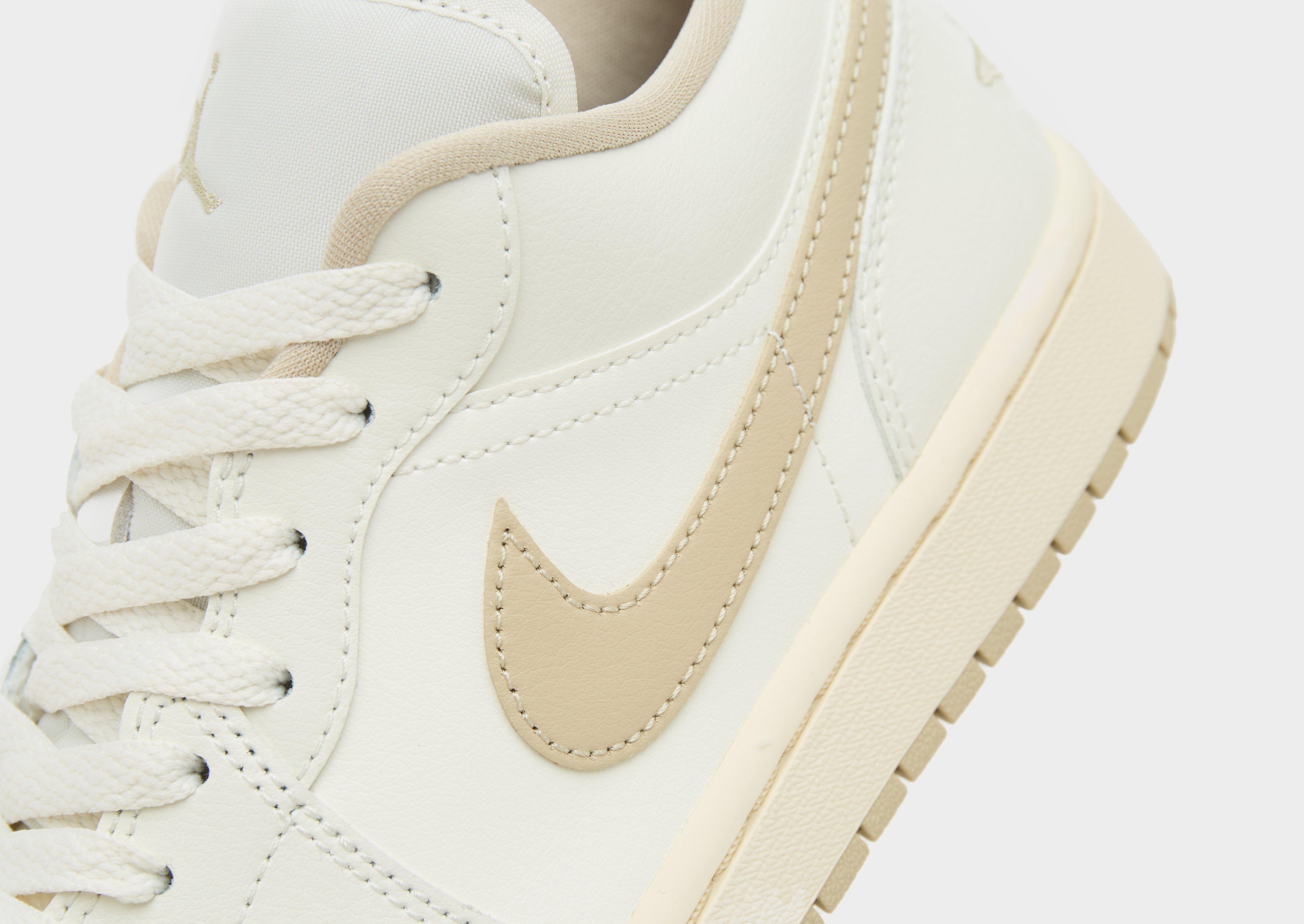 Dámske tenisky WMNS AIR JORDAN 1 LOW  DC0774-112 Béžová