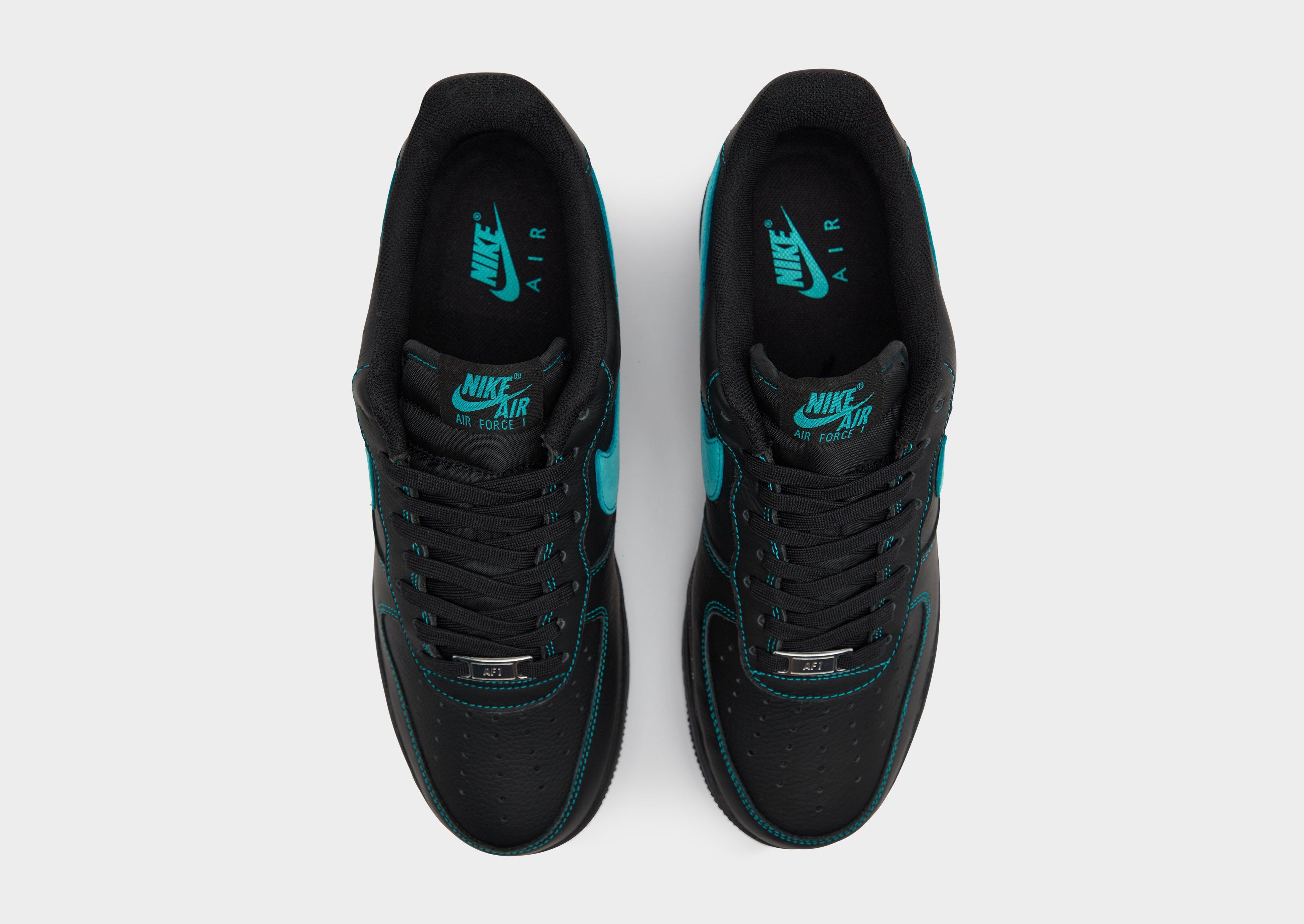 Чоловічі кросівки NIKE AIR FORCE 1 '07 LV8  HQ2037-002 Чорний