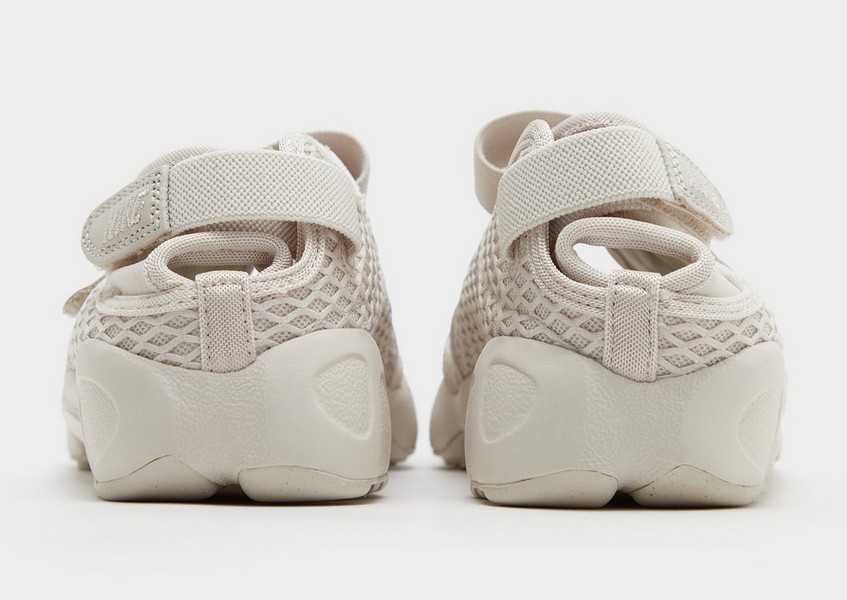Wmns Nike Air Rift Lace - obrazek 3