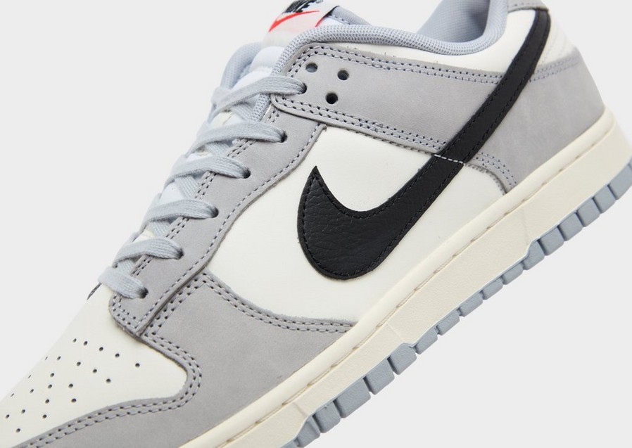 Adidași pentru bărbați NIKE DUNK LOW  IB3079-101 Gri