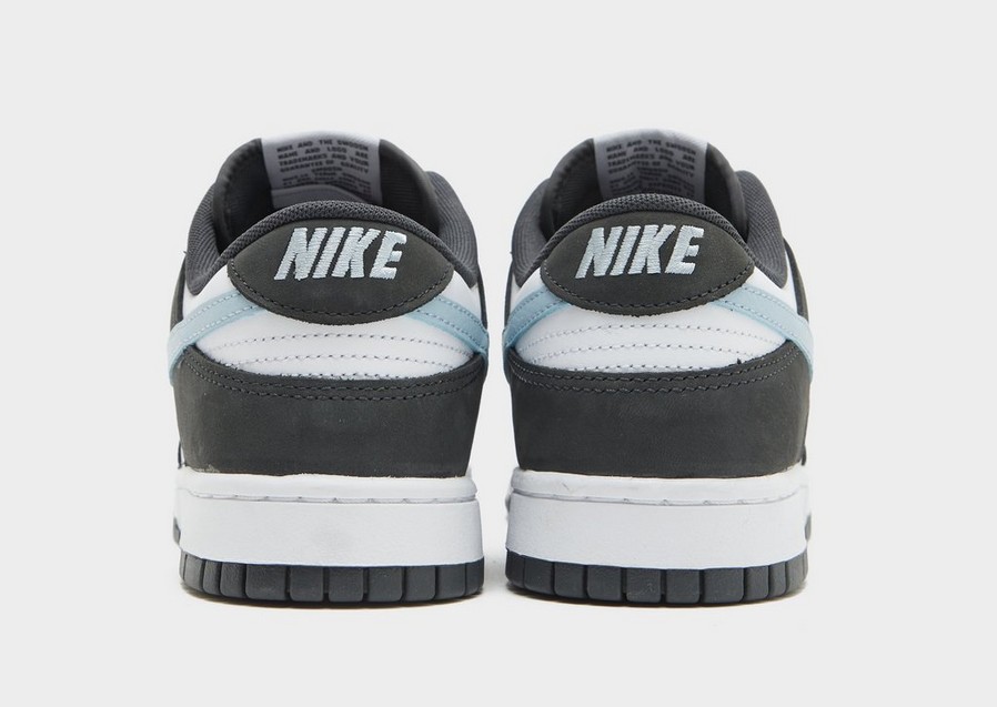 Adidași pentru bărbați NIKE DUNK LOW  IB3079-100 Gri
