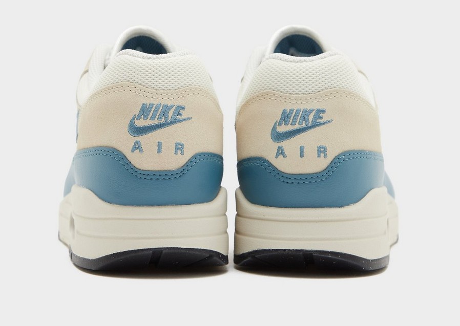 Adidași pentru bărbați NIKE AIR MAX 1 ESSENTIAL FZ5808-011 Bej