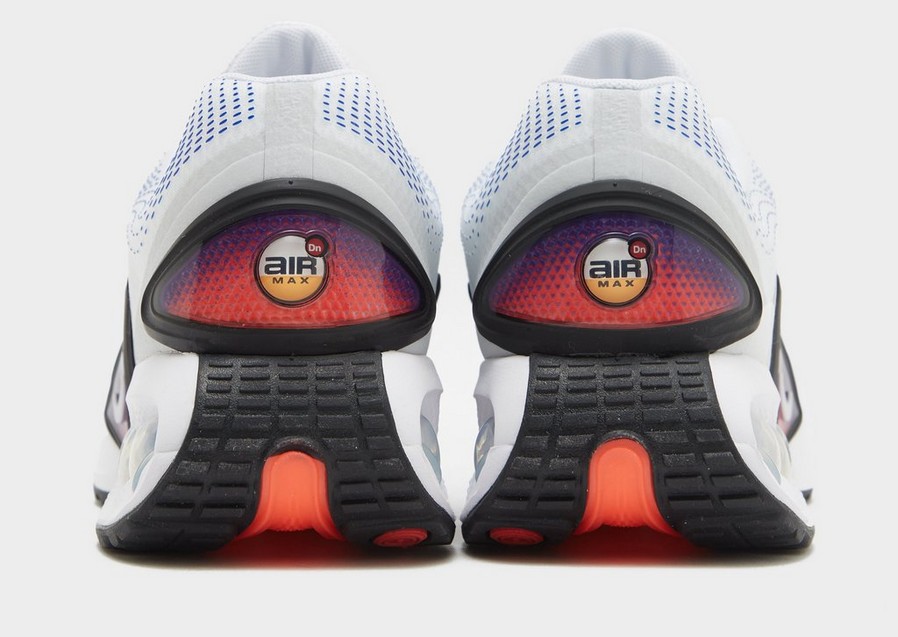 Adidași pentru bărbați NIKE AIR MAX DN DV3337-104 Alb