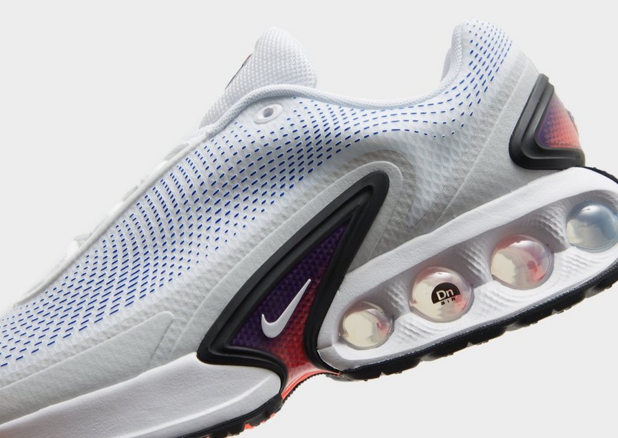 Adidași pentru bărbați NIKE AIR MAX DN DV3337-104 Alb