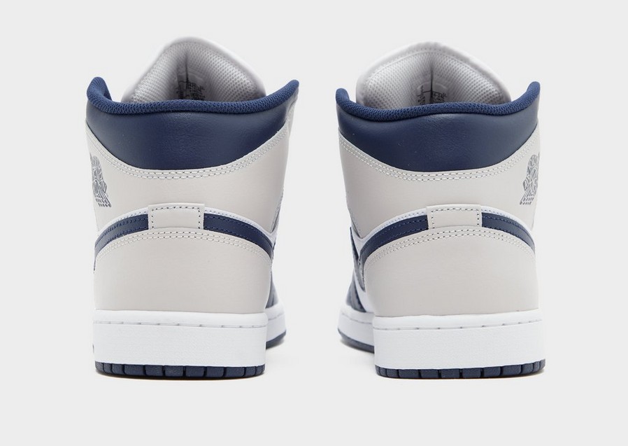 Kedai vyrams AIR JORDAN 1 MID DQ8426-146 Balta