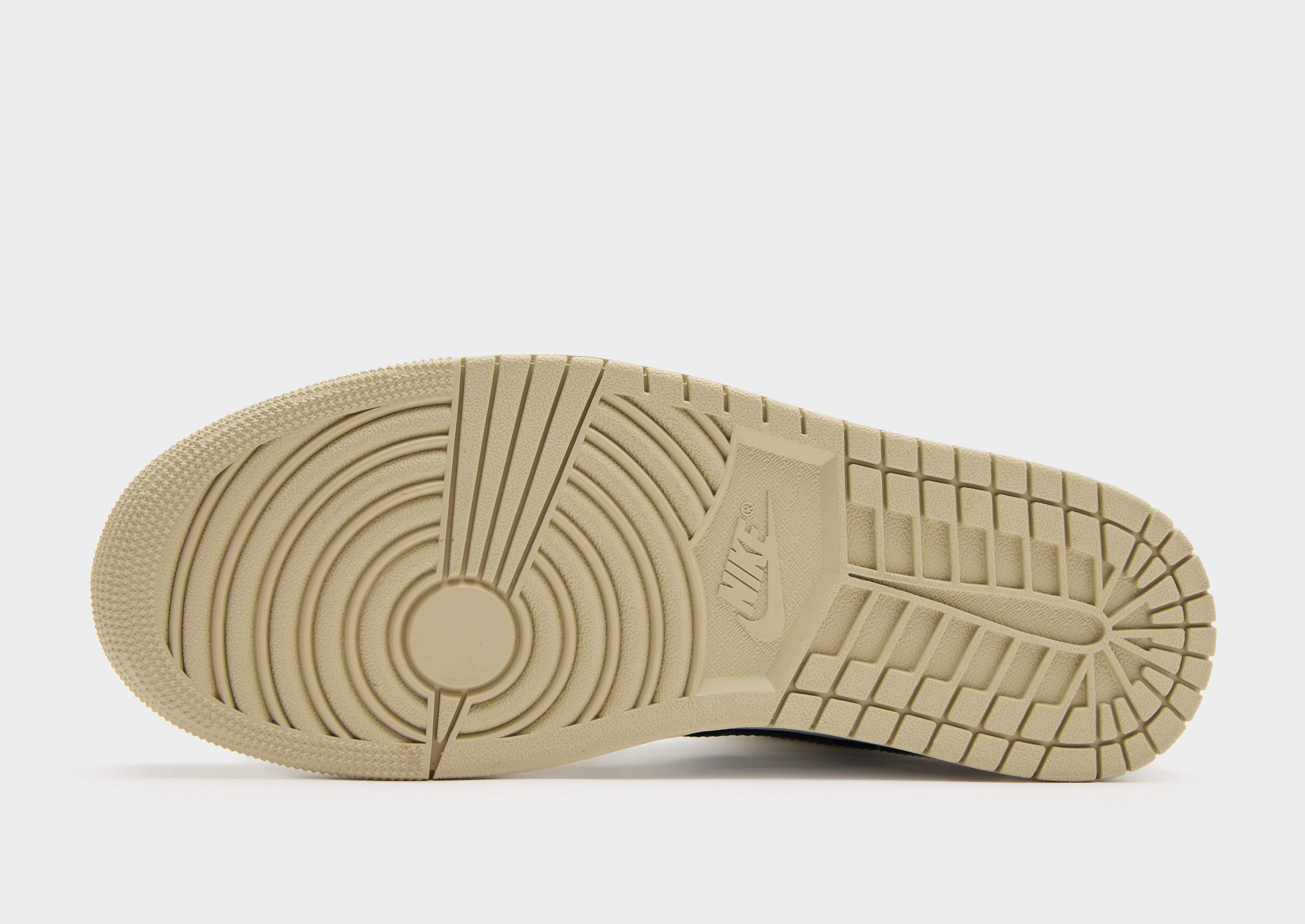 Чоловічі кросівки AIR JORDAN 1 MID DQ8426-153 Білий