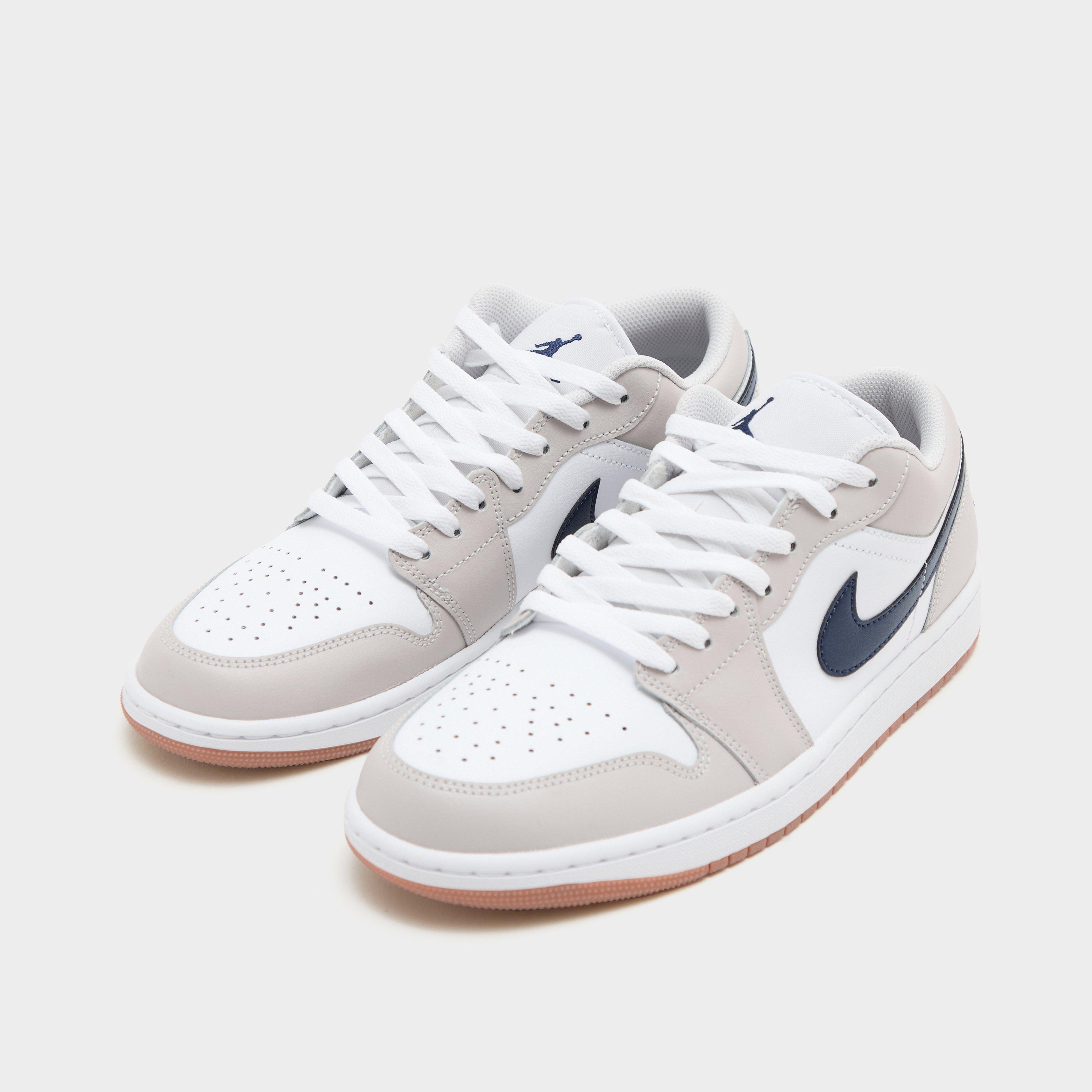 Adidași pentru bărbați AIR JORDAN 1 LOW 