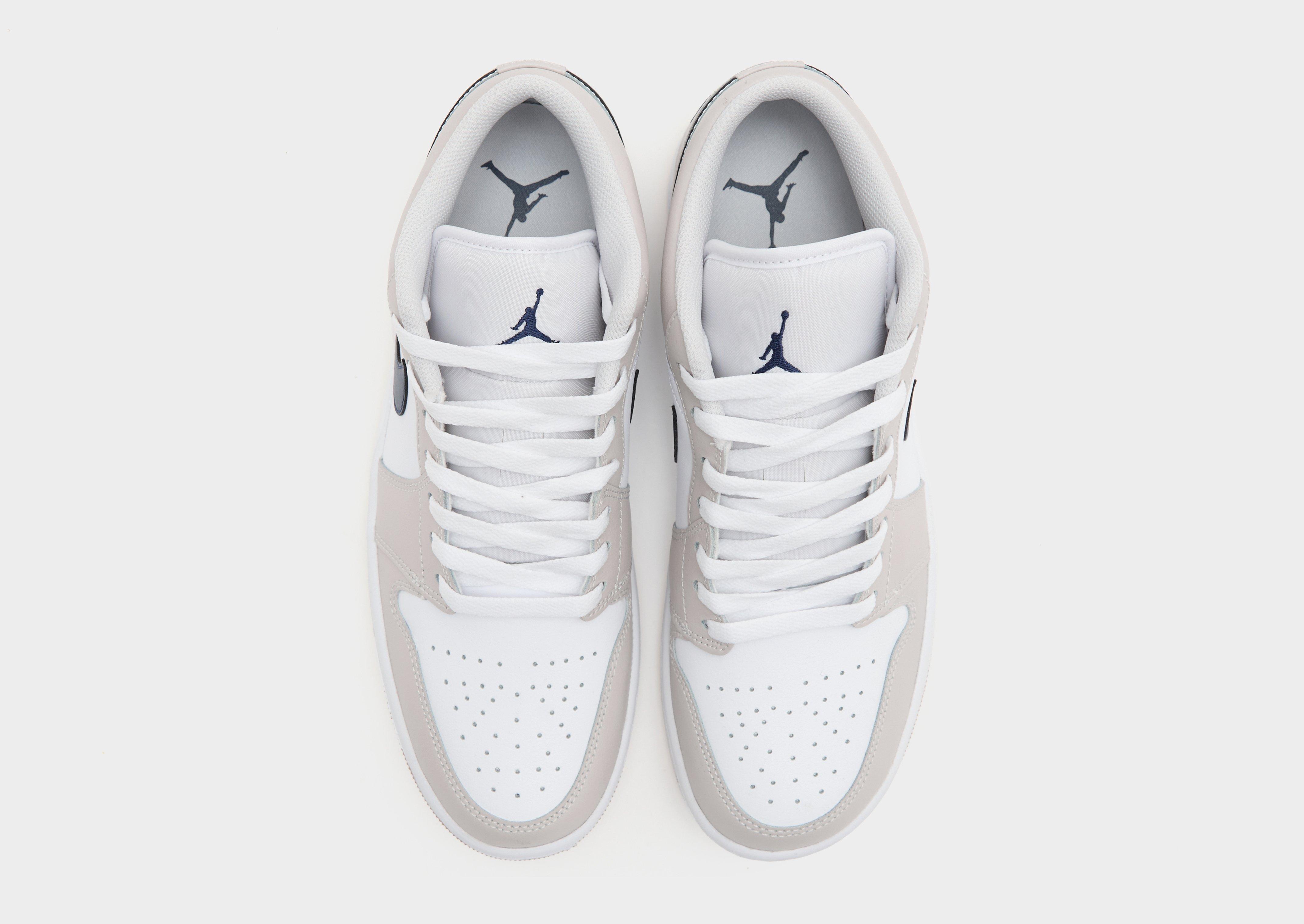 Buty sneakersy męskie AIR JORDAN 1 LOW  553558-146 Biały