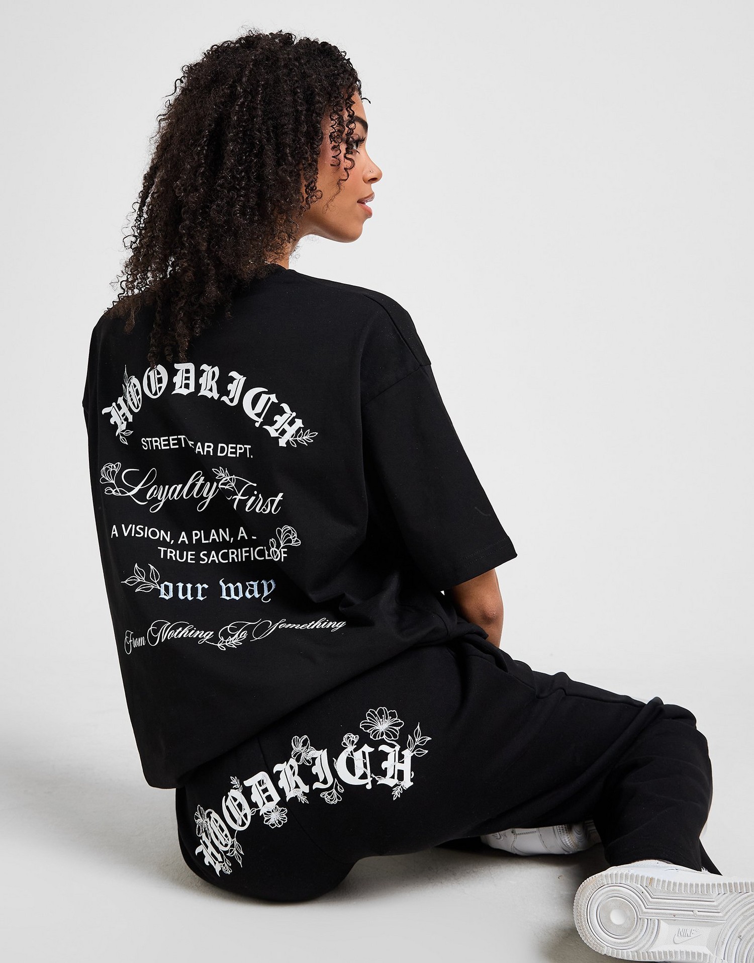 Hoodrich Tričko Boyfriend Bloom