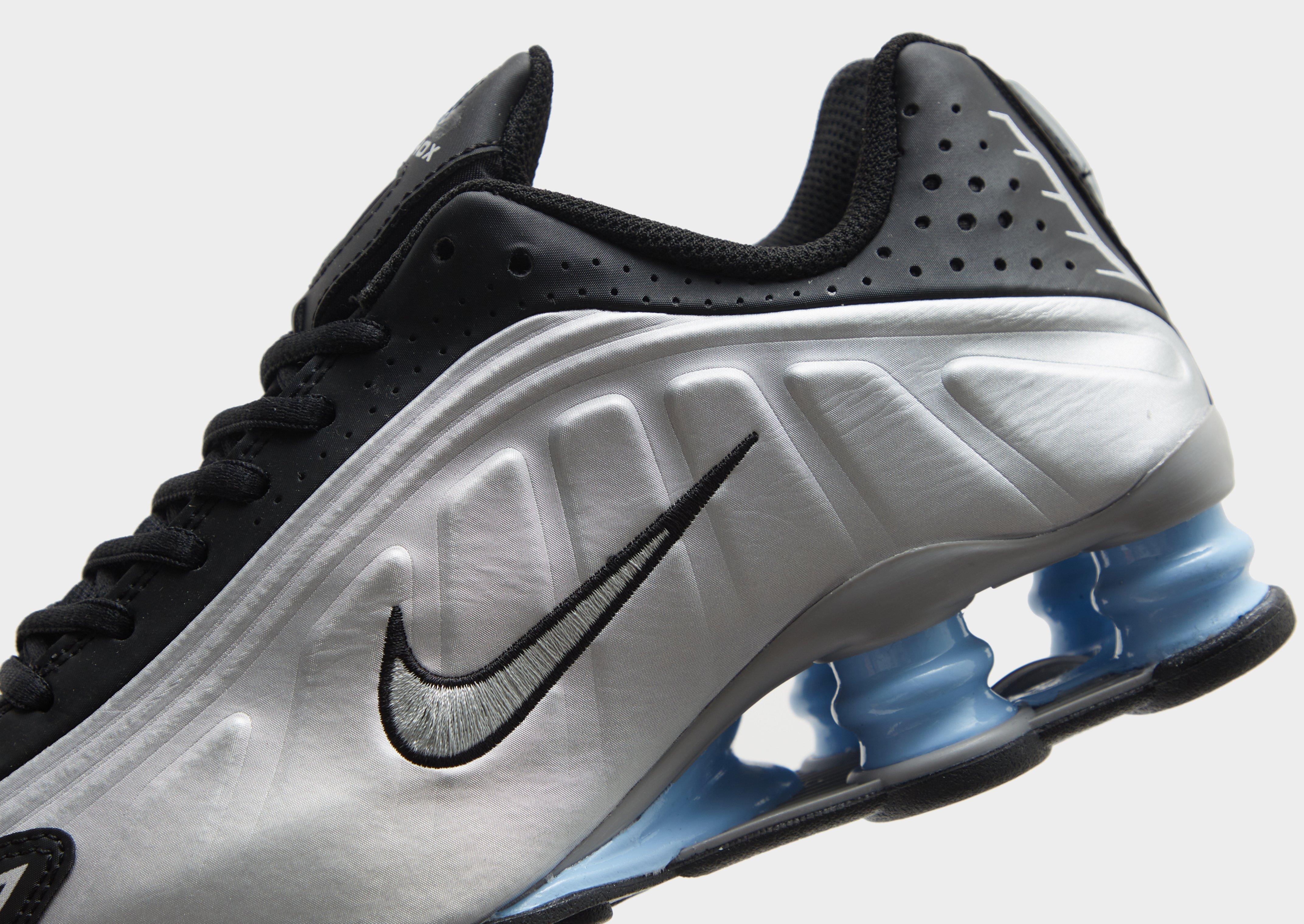 Buty sneakersy dla dzieci NIKE SHOX R4 YA CW2626-004 Srebrny